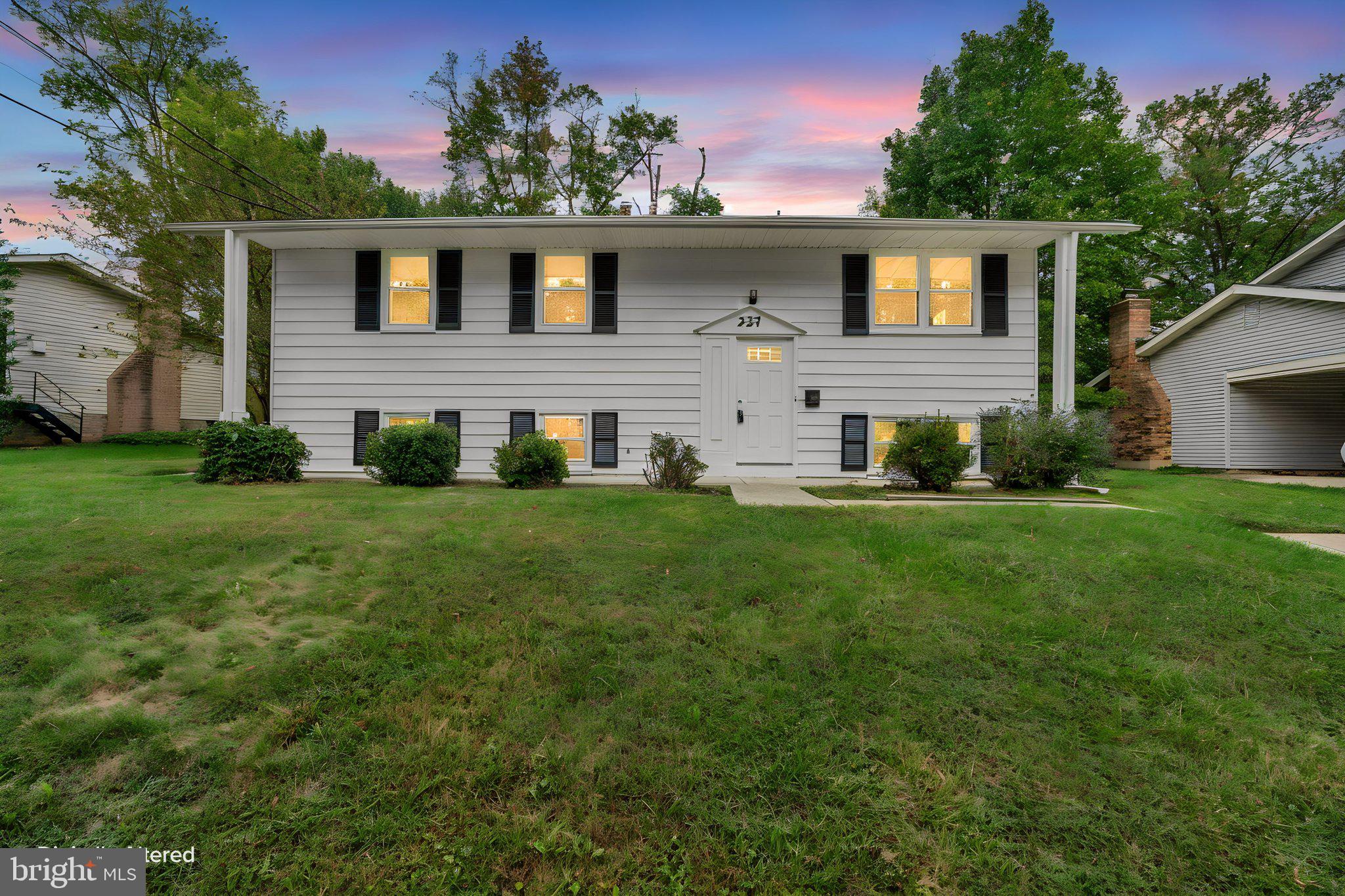 227 Lastner Ln, Greenbelt, MD 20770 photo