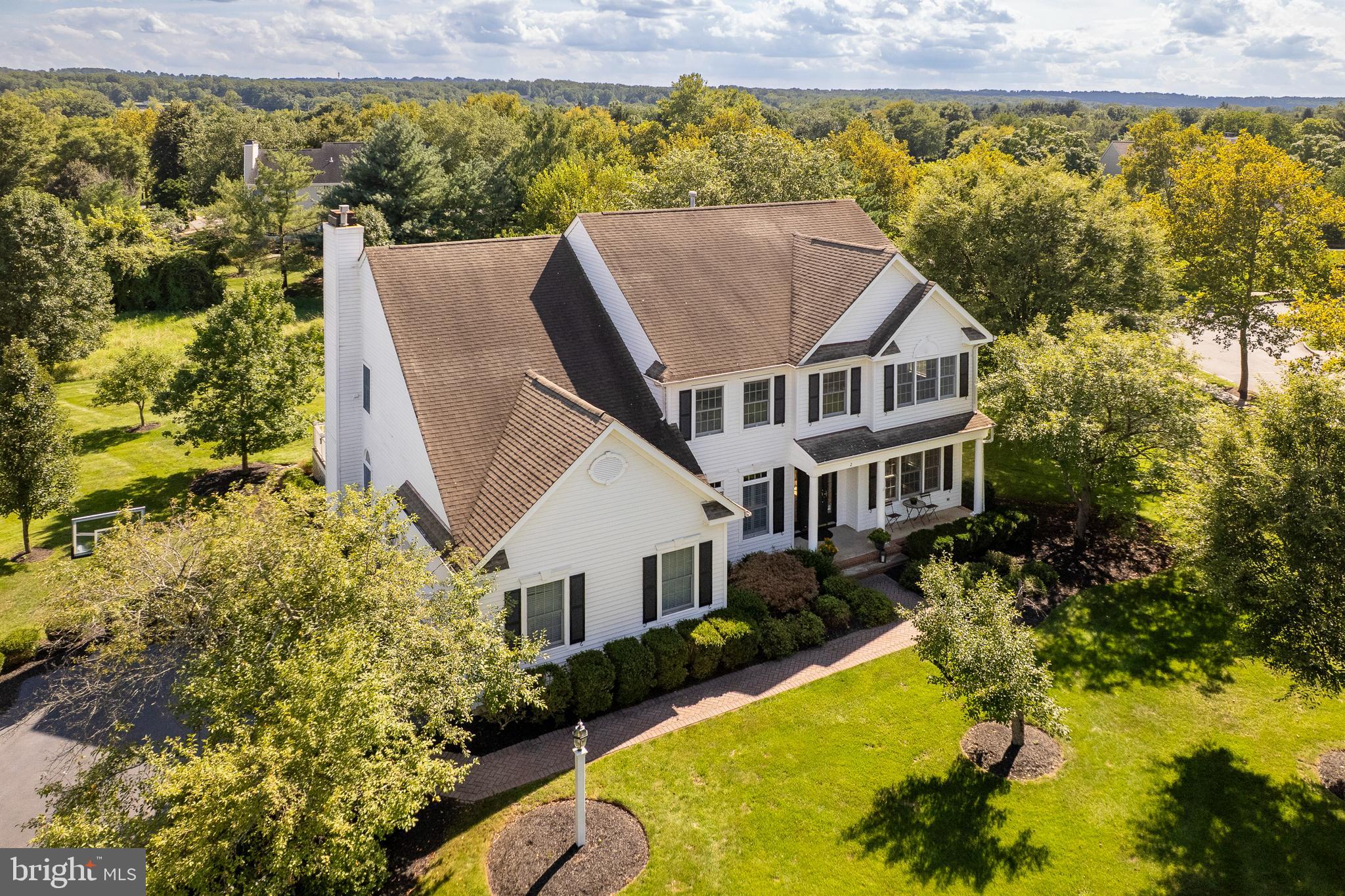 2 Aronimink Ct, Skillman, NJ 08558