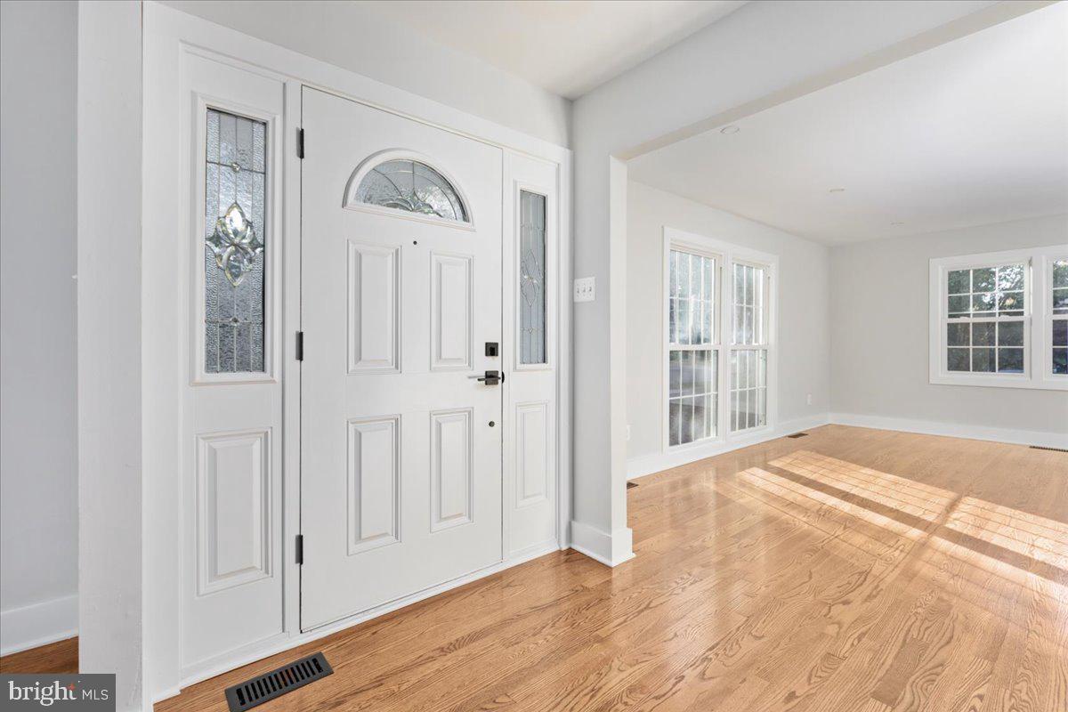 3502 Launcelot Way, Annandale, VA 22003 photo