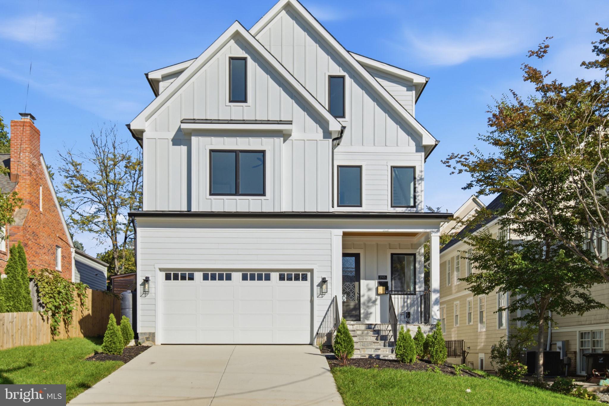 1905 Taylor St, Arlington, VA 22207
