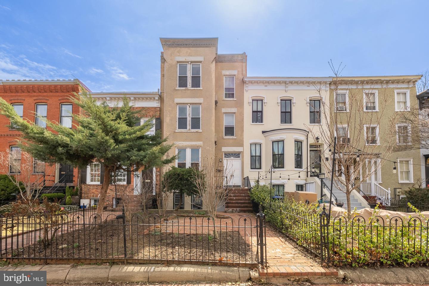323 Maryland Ave, Washington, DC 20002 photo