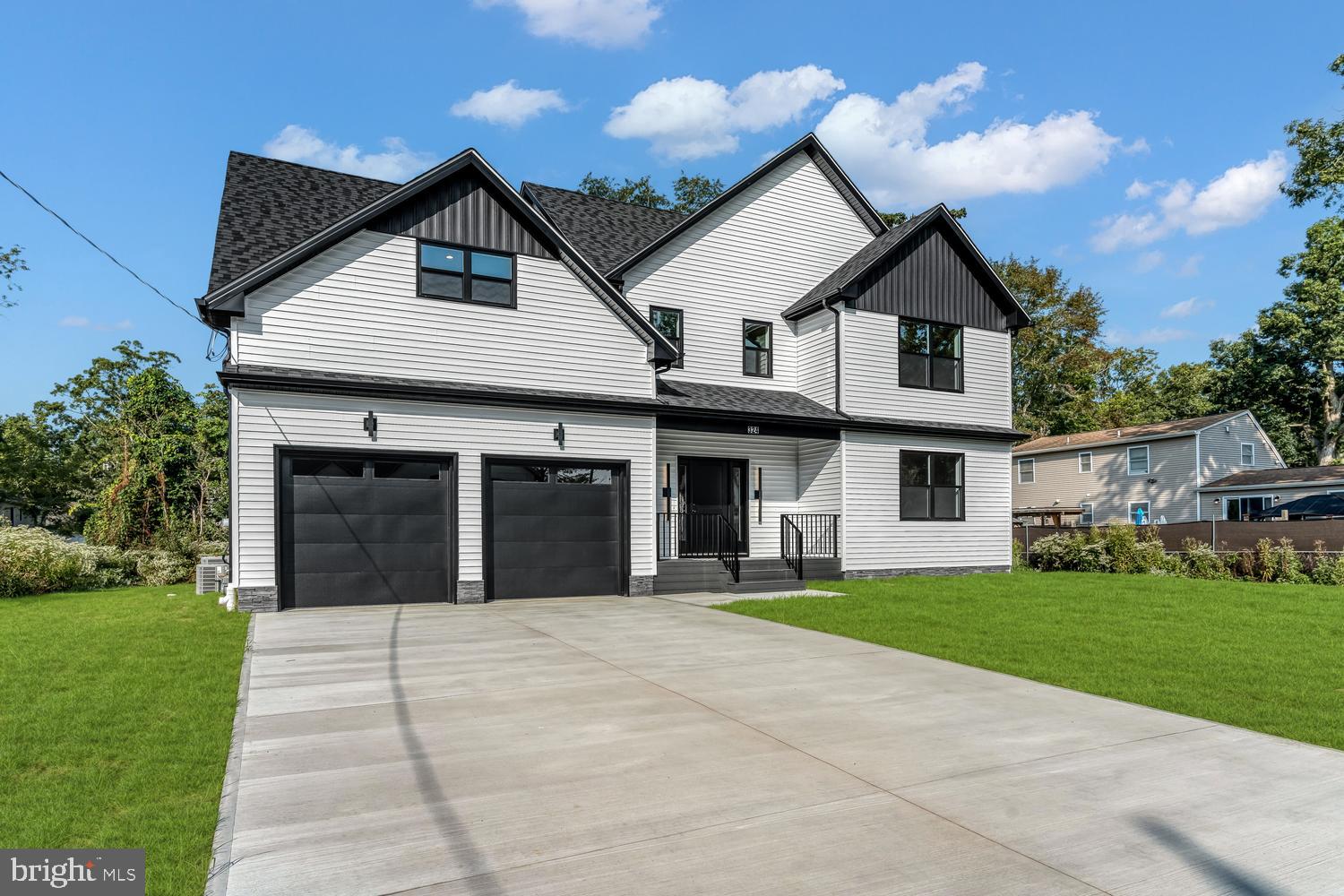 324 Arlington Ave, Bayville, NJ 08721