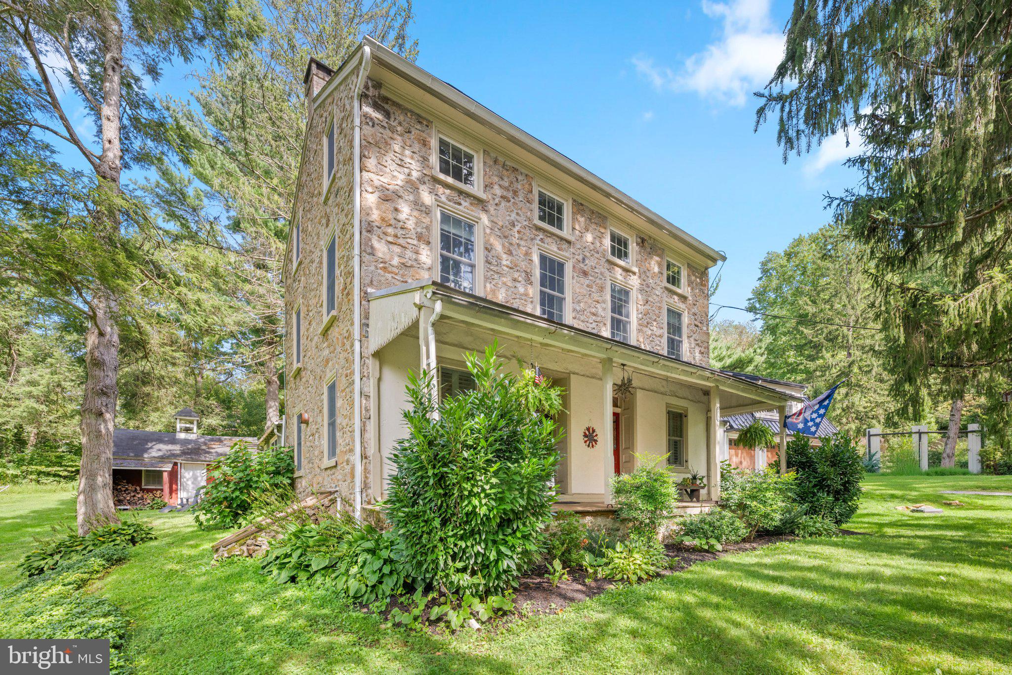 2965 Flowing Spring Rd, Spring City, PA 19475 photo