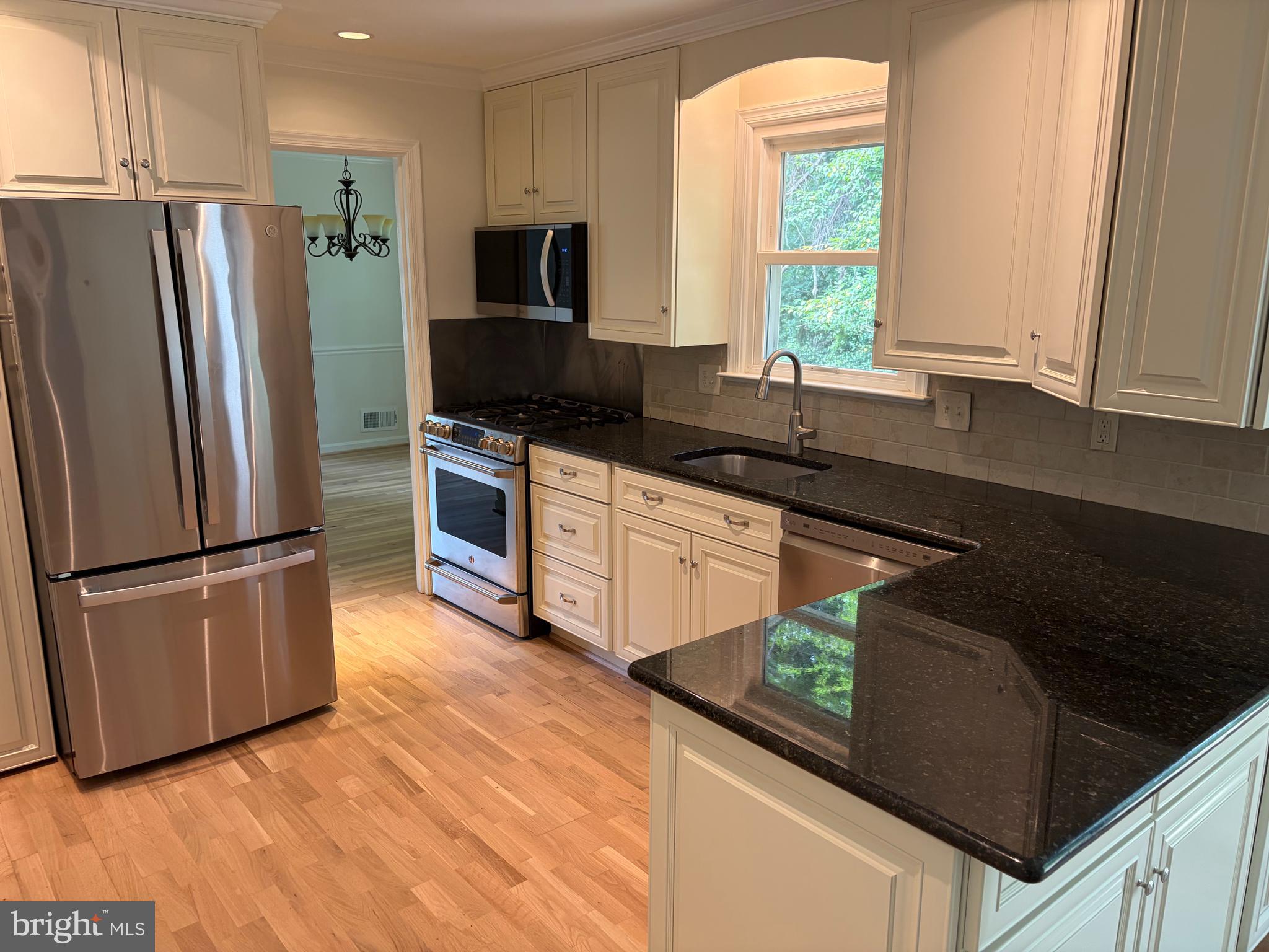 2429 Parallel Ln, Silver Spring, MD 20904 photo