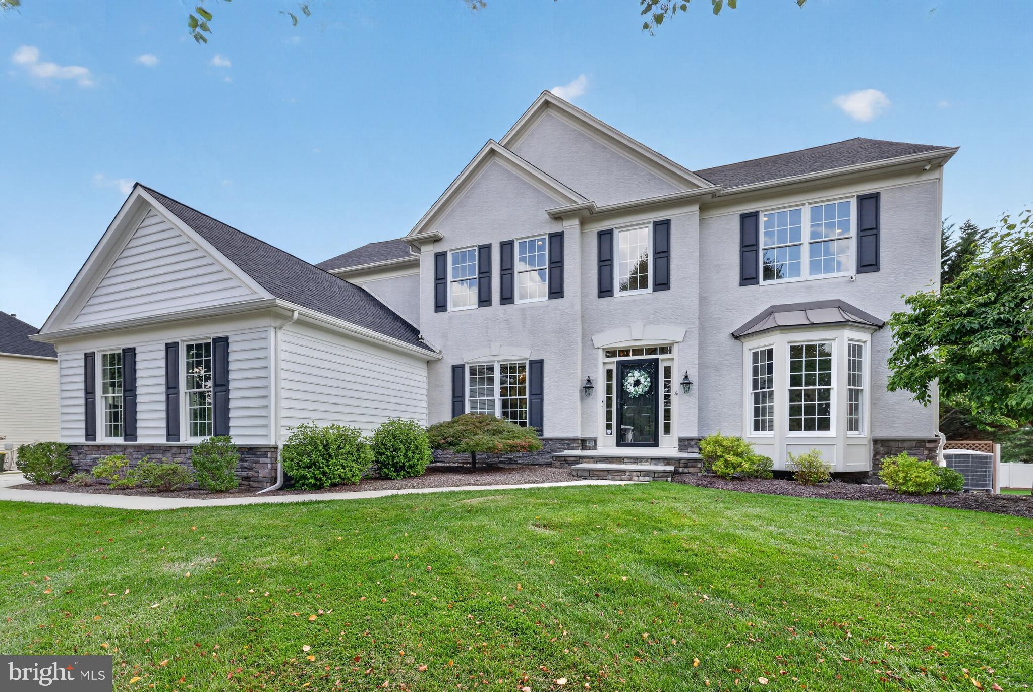 4 Hansel Rd, Newtown, PA 18940