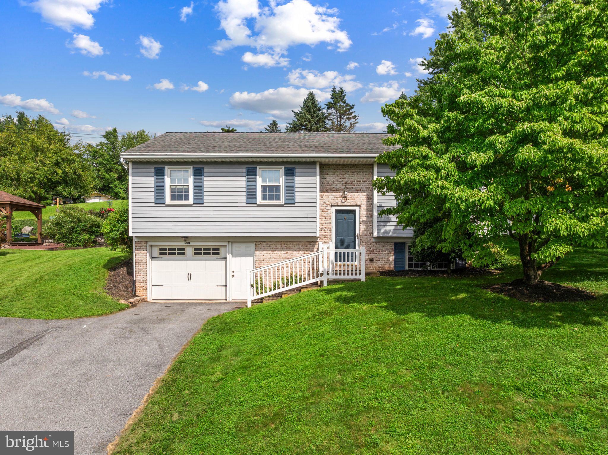 999 White Oak Rd, Manheim, PA 17545 photo
