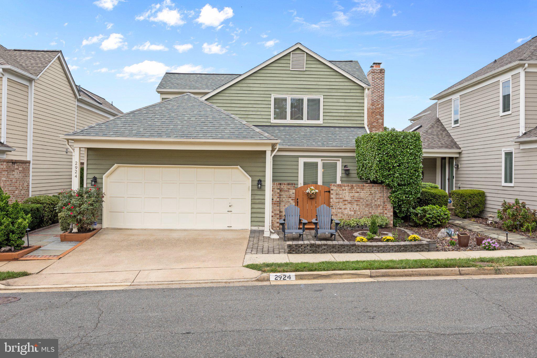 2924 Oakbury Ct, Oakton, VA 22124