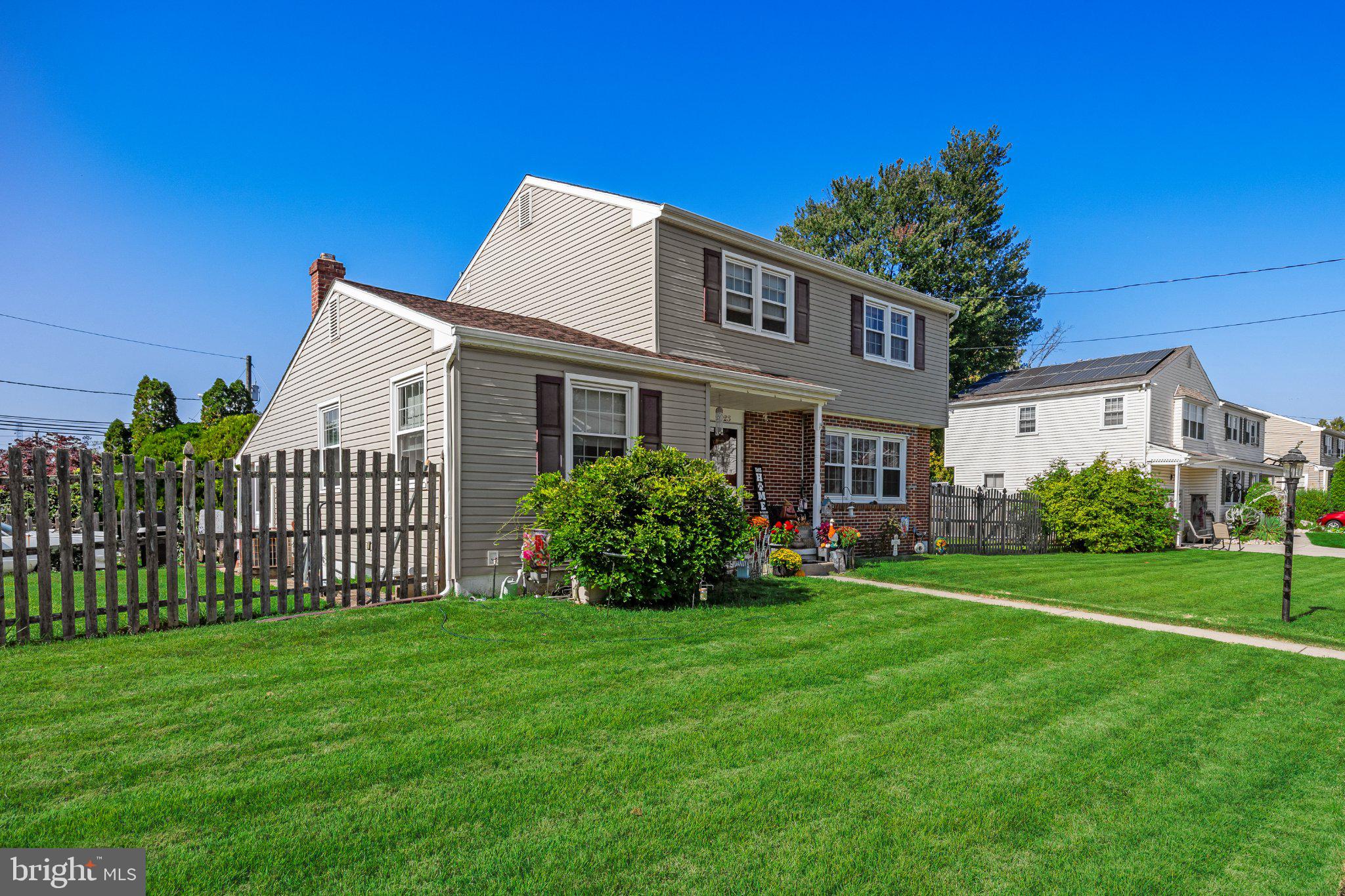2623 Burning Tree Rd, Pennsauken Twp, NJ 08109 photo