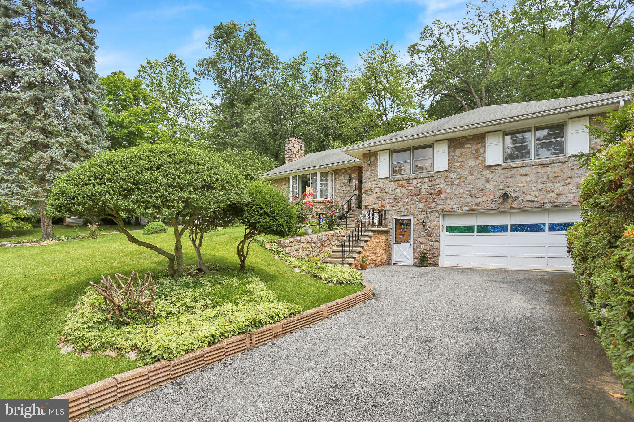 1317 Lorraine Rd, Reading, PA 19604