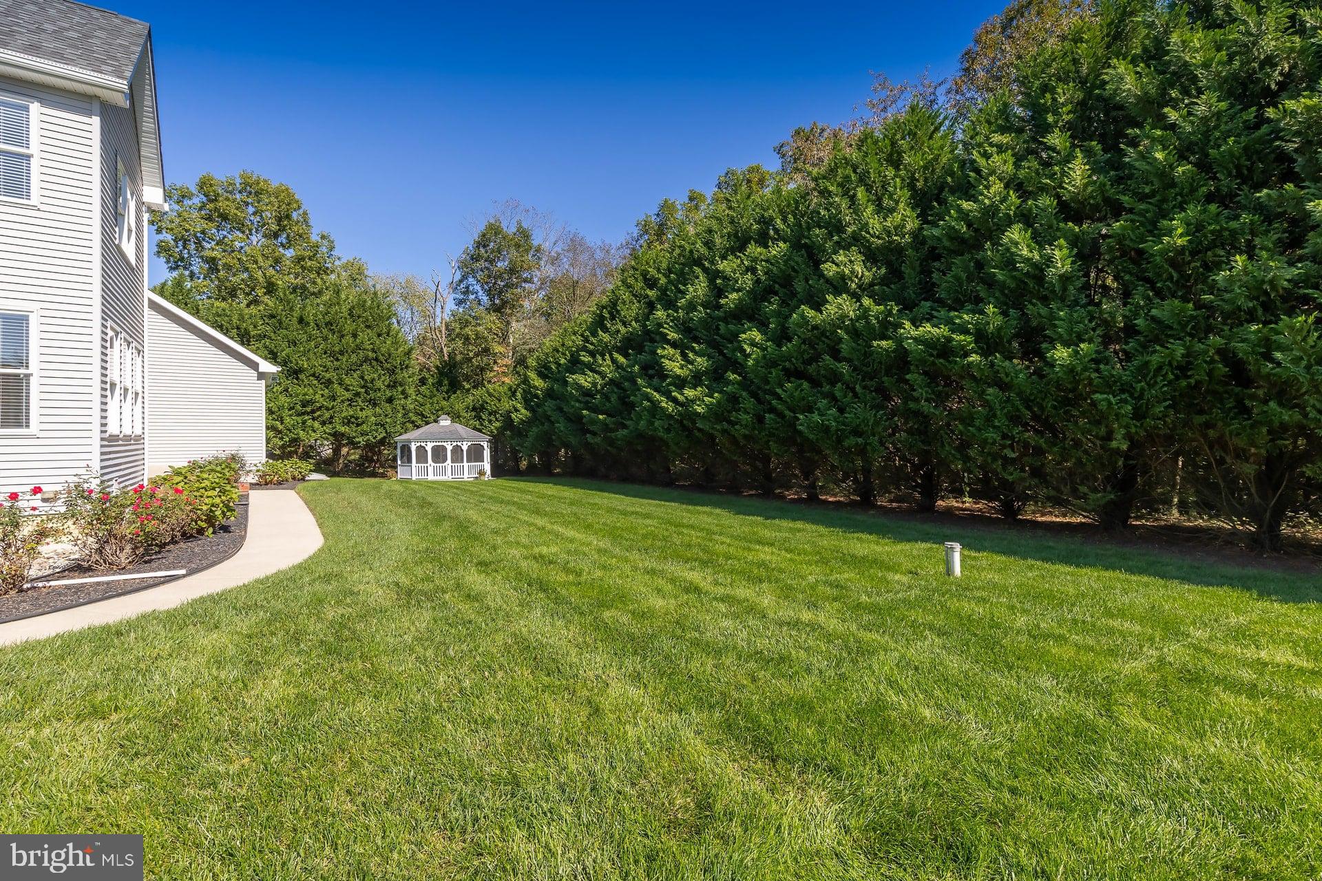 14 Laielli Ct, Vineland, NJ 08360 photo