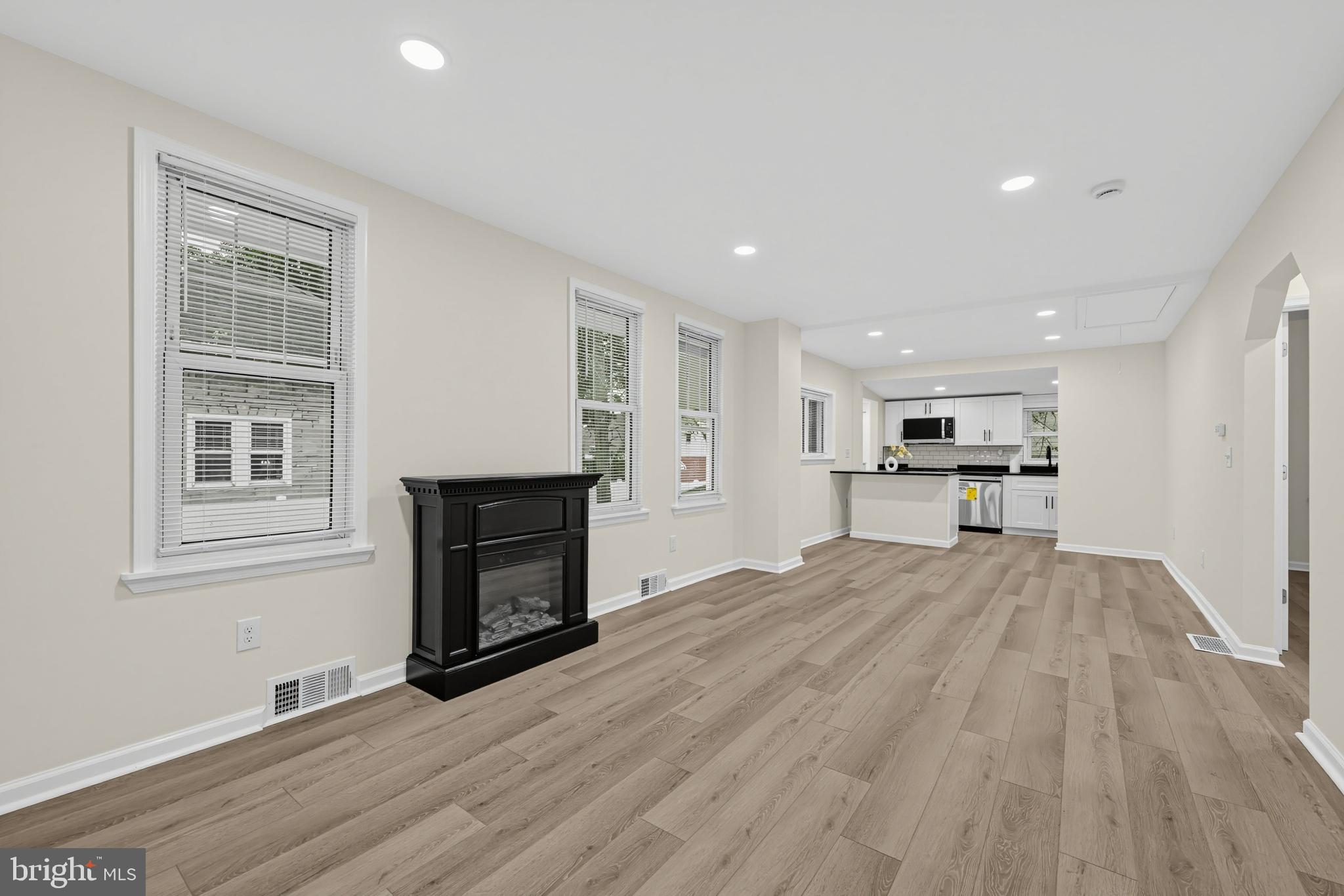 4755 W End Ave, Pennsauken Twp, NJ 08109 photo