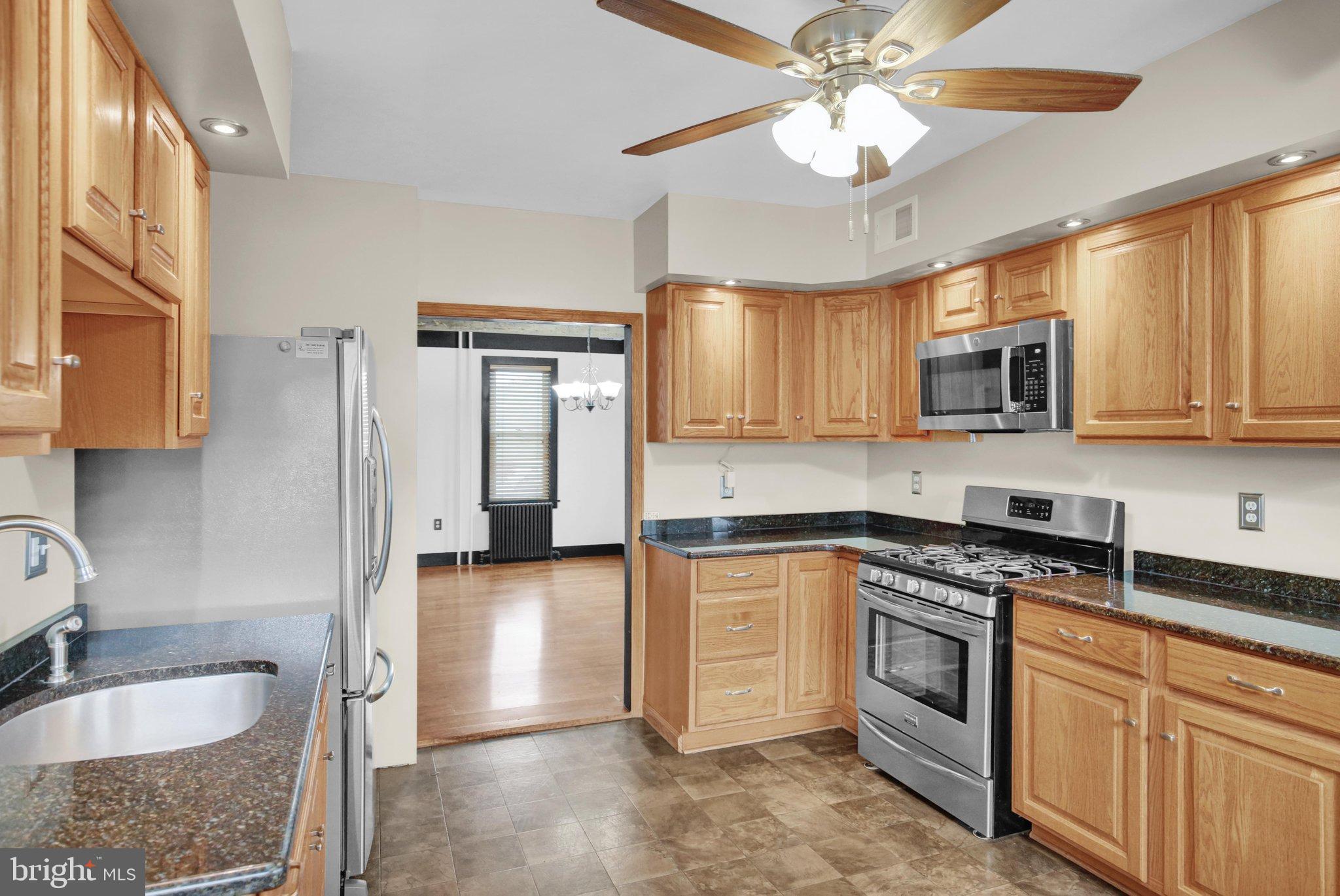 500 W Penn Ave, Robesonia, PA 19551 photo