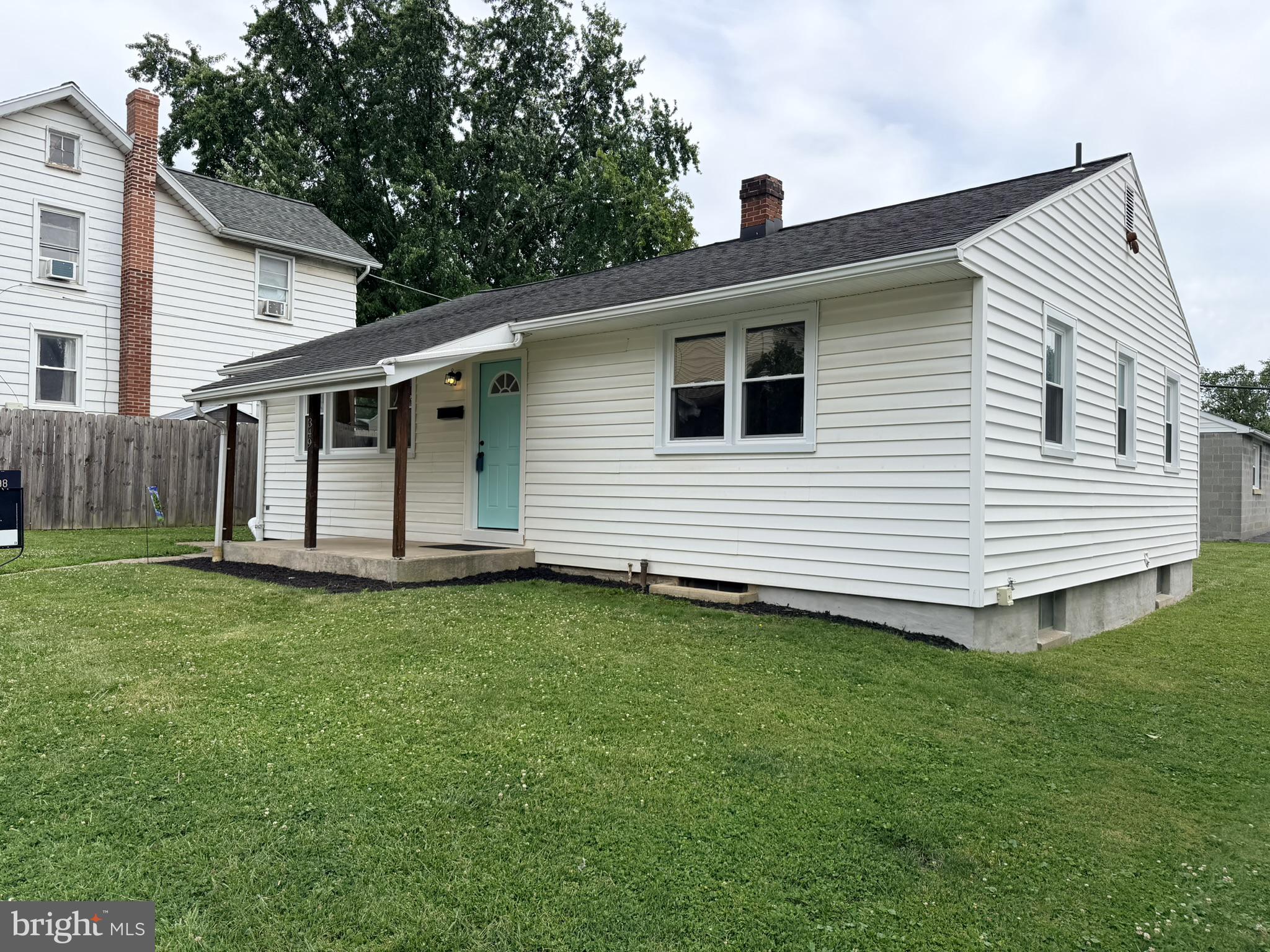 349 Market St, Highspire, PA 17034 photo