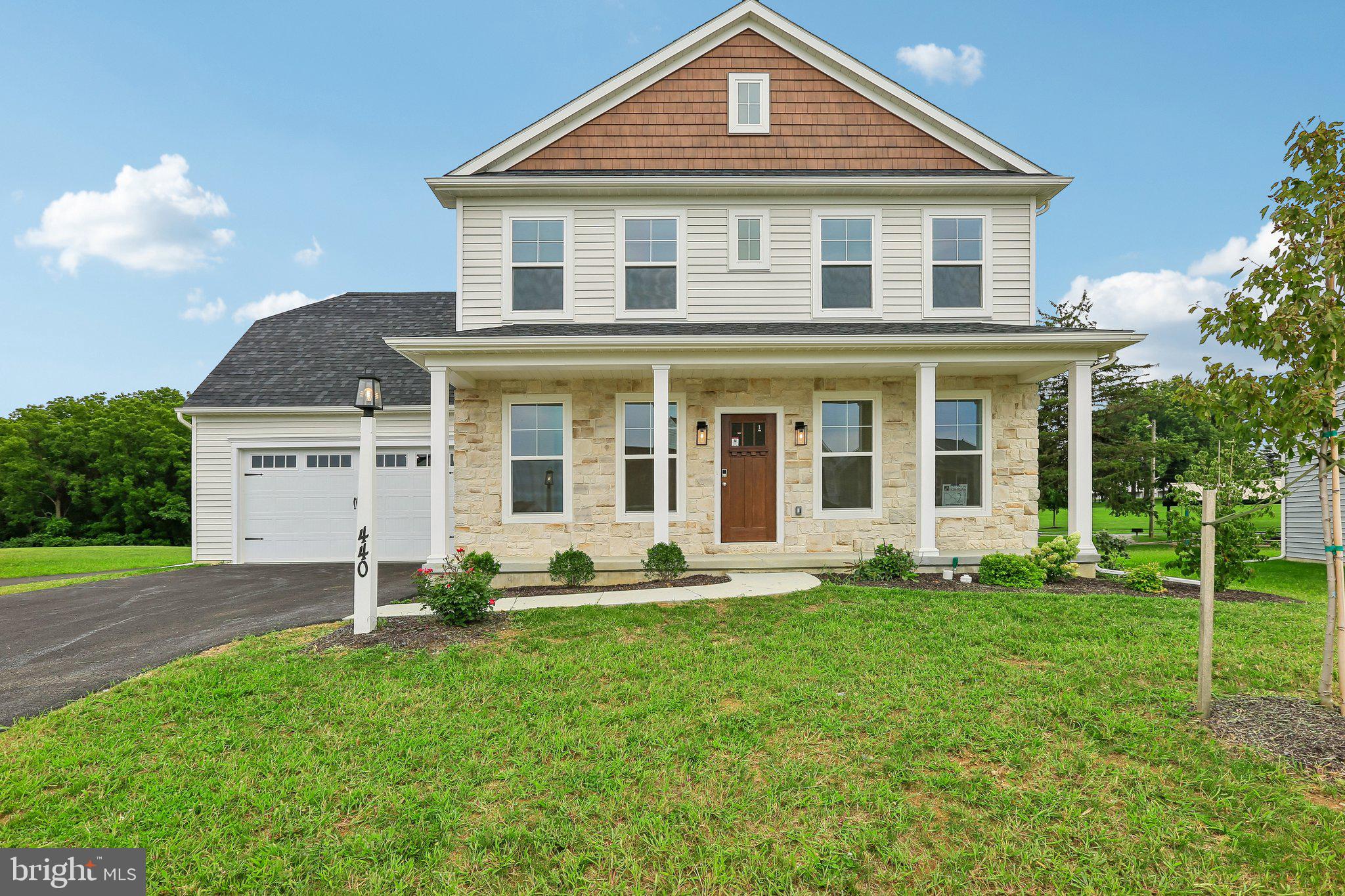 440 Parkside Way, Lititz, PA 17543
