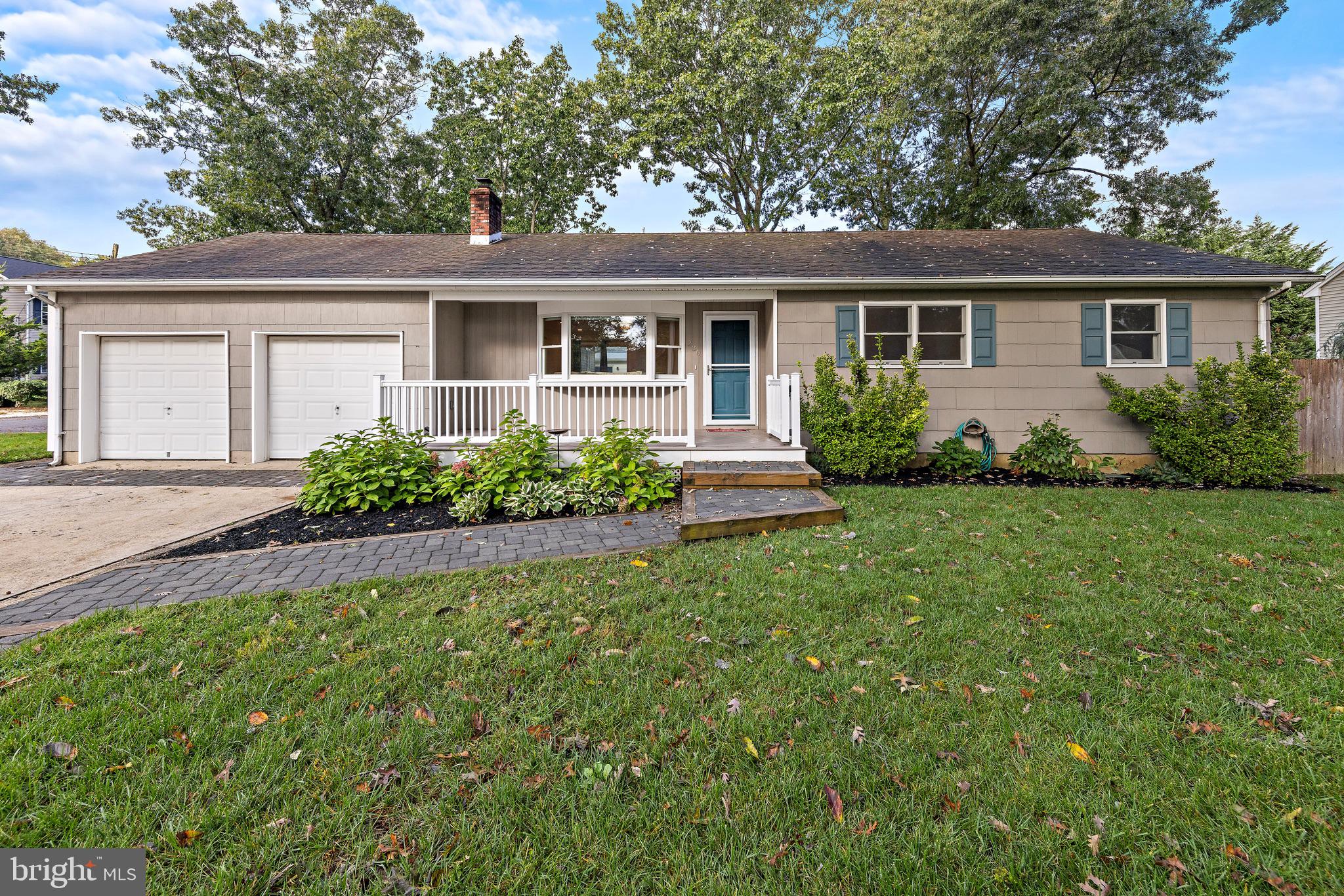 230 Hemlock Ln, Forked River, NJ 08731