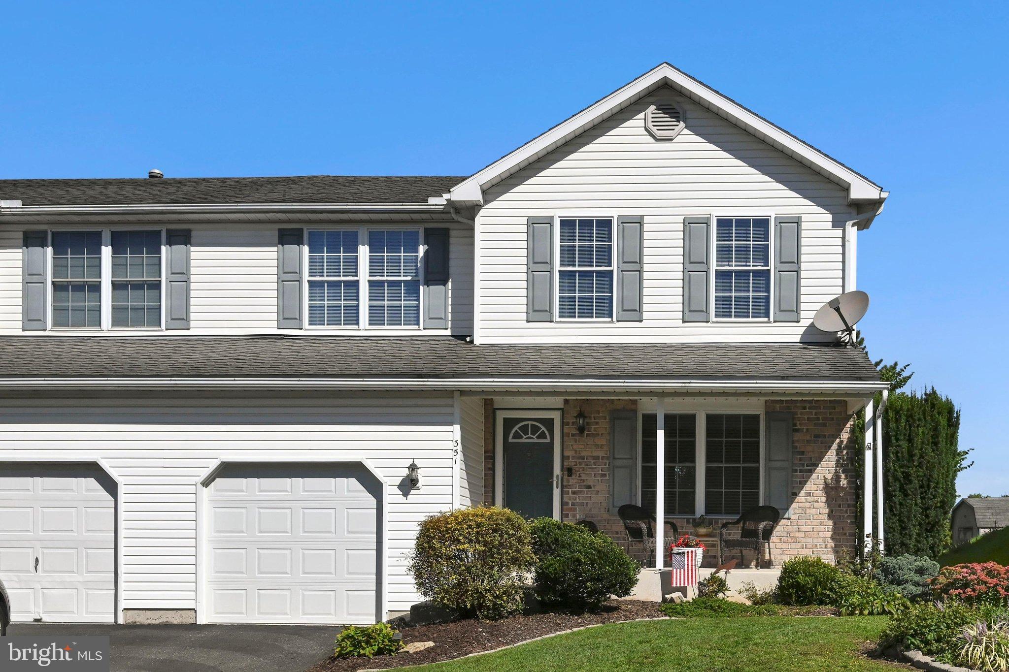 351 Oneida Dr, Sinking Spring, PA 19608