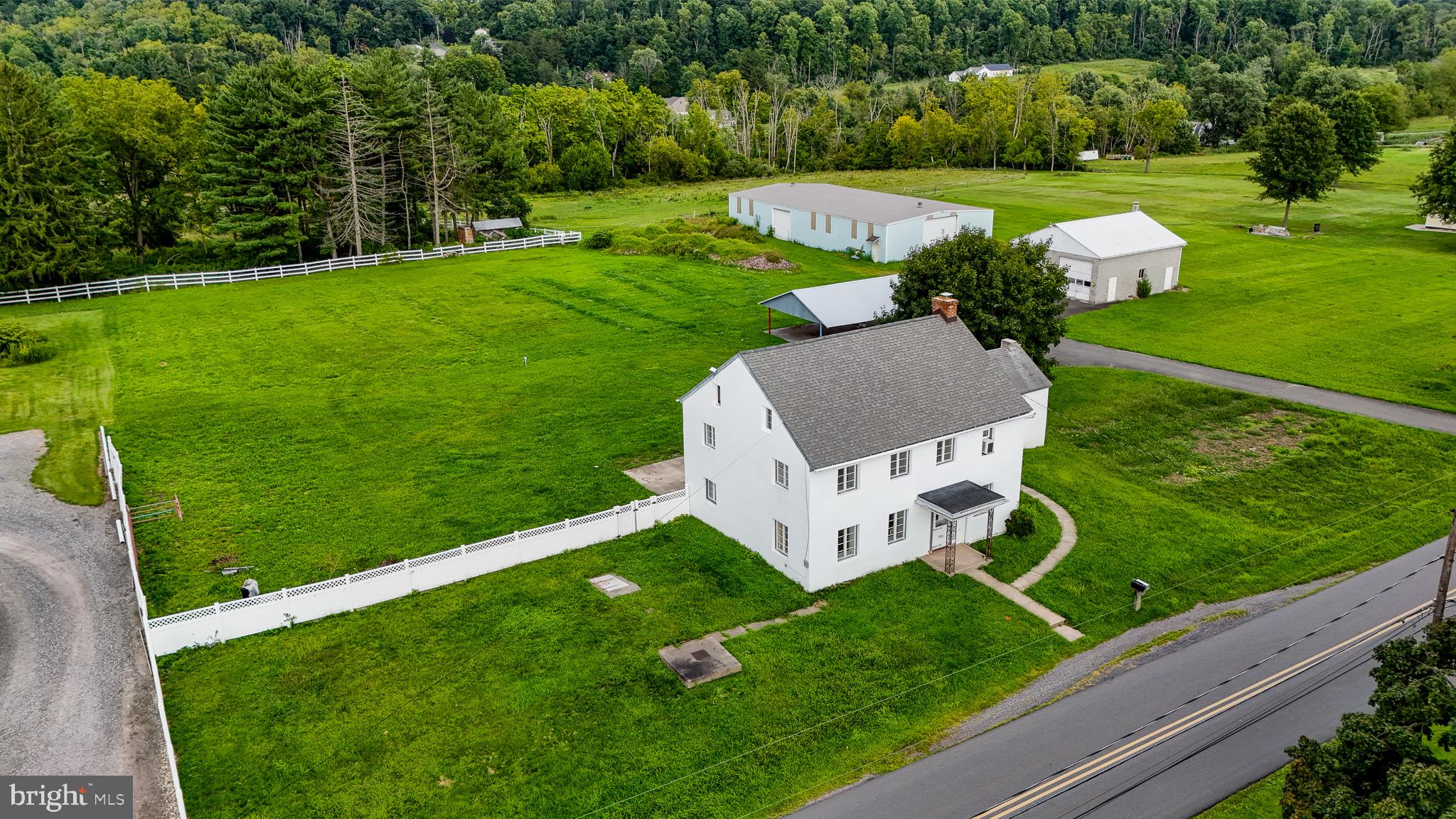 725 Evans Rd, Pottstown, PA 19464 photo