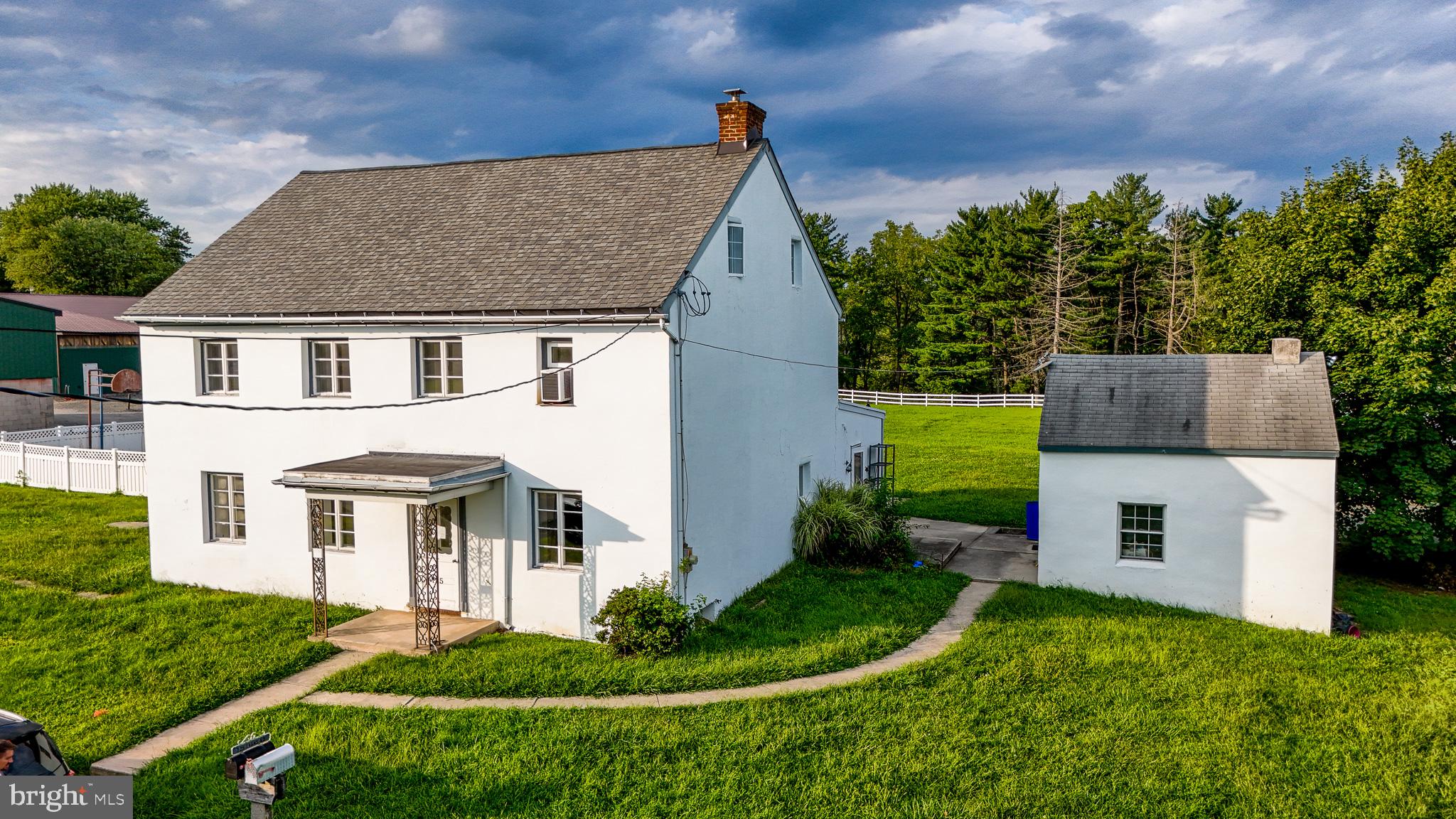 725 Evans Rd, Pottstown, PA 19464 photo