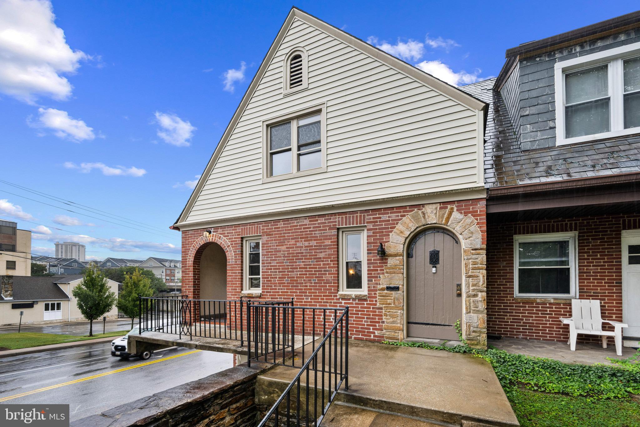 12 York Rd, Baltimore, MD 21204 photo