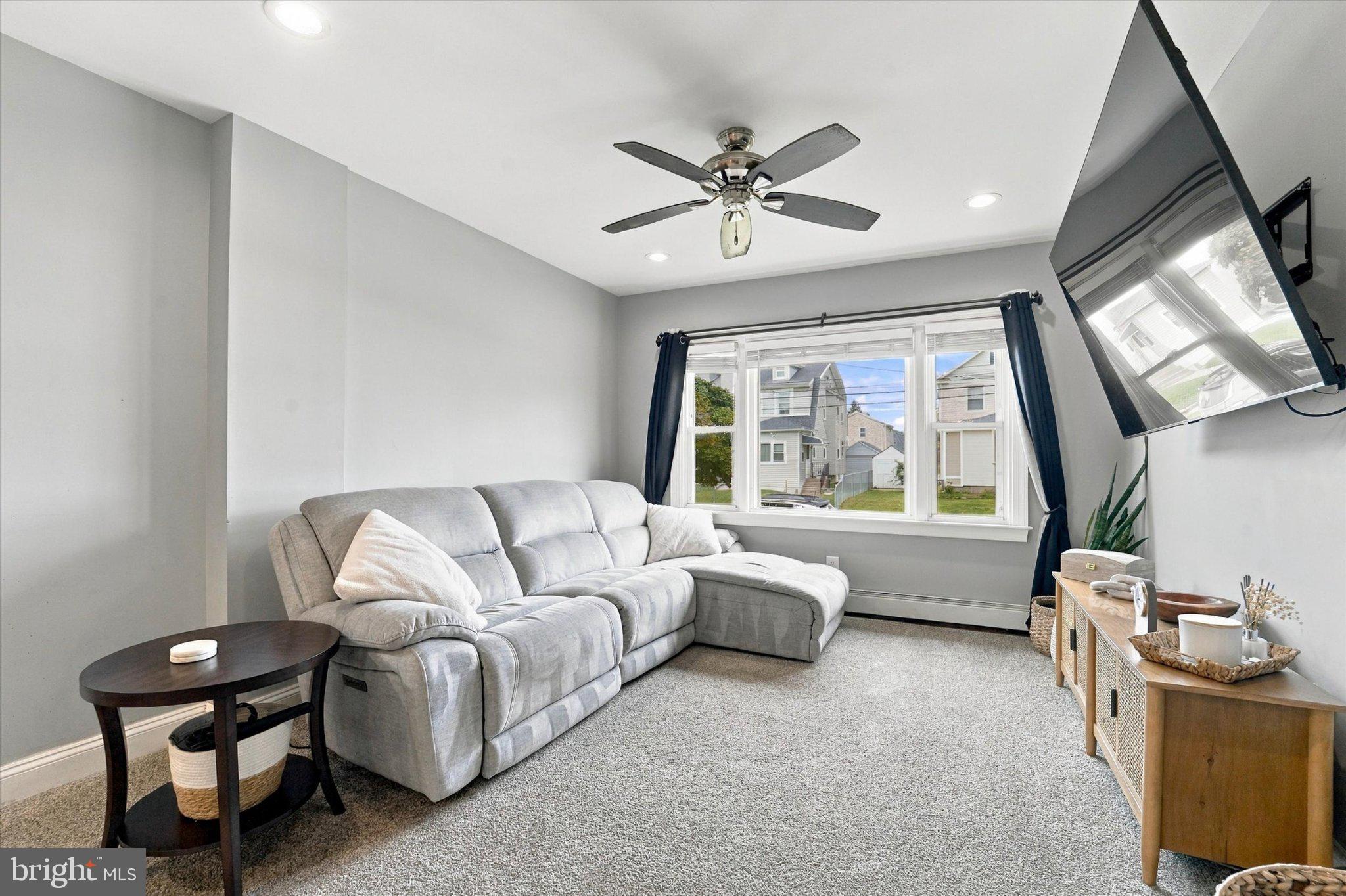 504 Urban Ave, Glenolden, PA 19036 photo