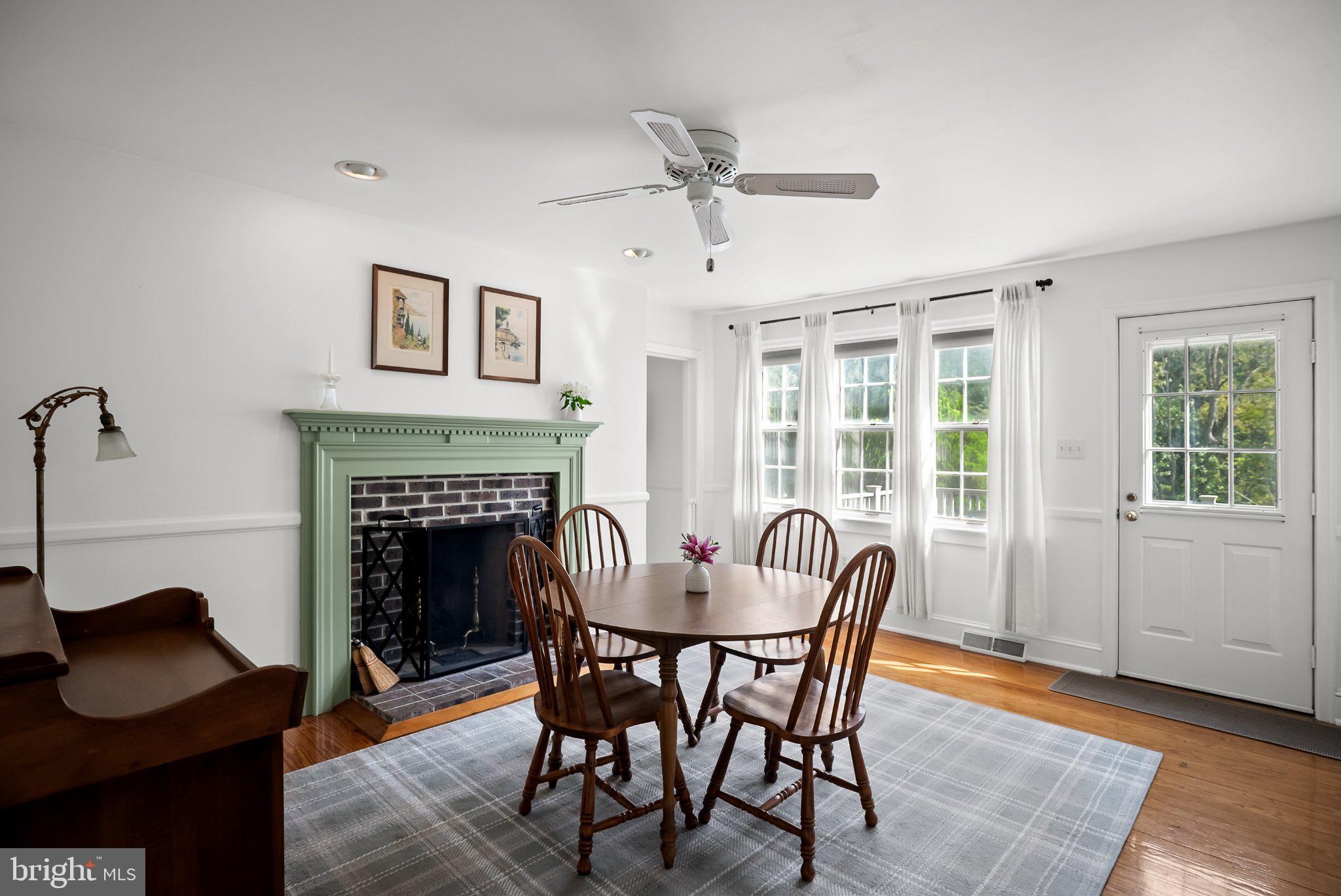552 Hereford Ln, Mickleton, NJ 08056 photo