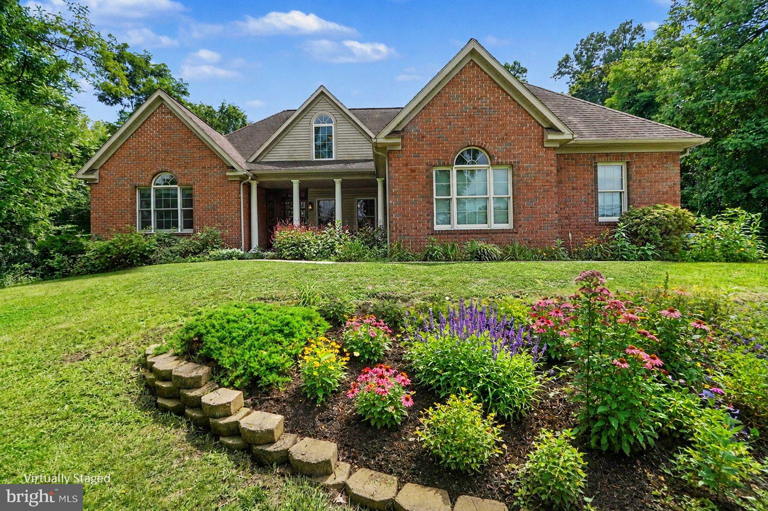146 Rexmont Rd, Lebanon, PA 17042