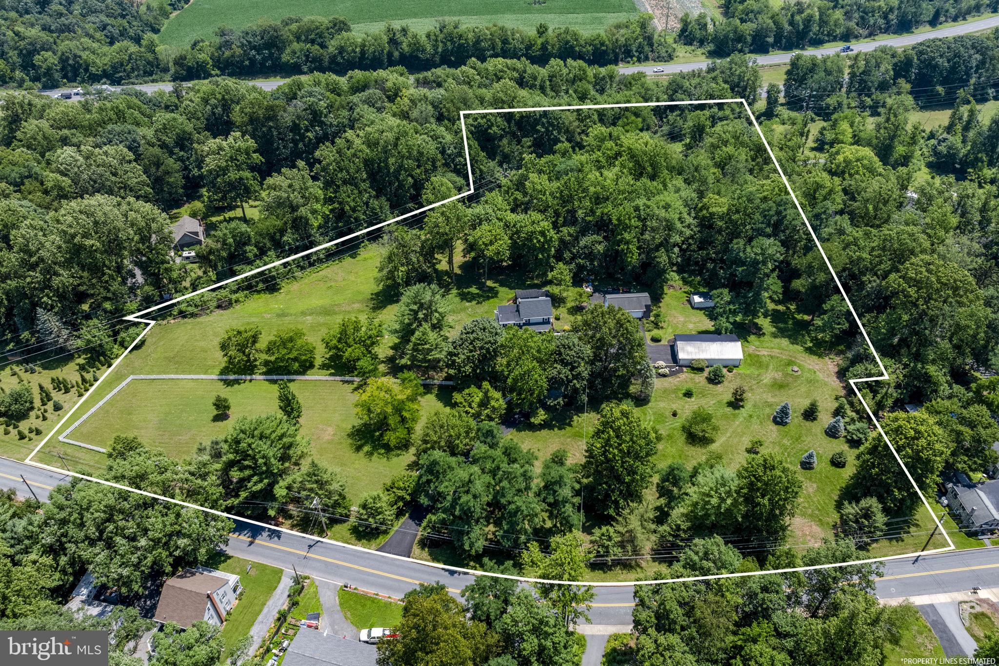 321 Ridge Ave, Ephrata, PA 17522 photo
