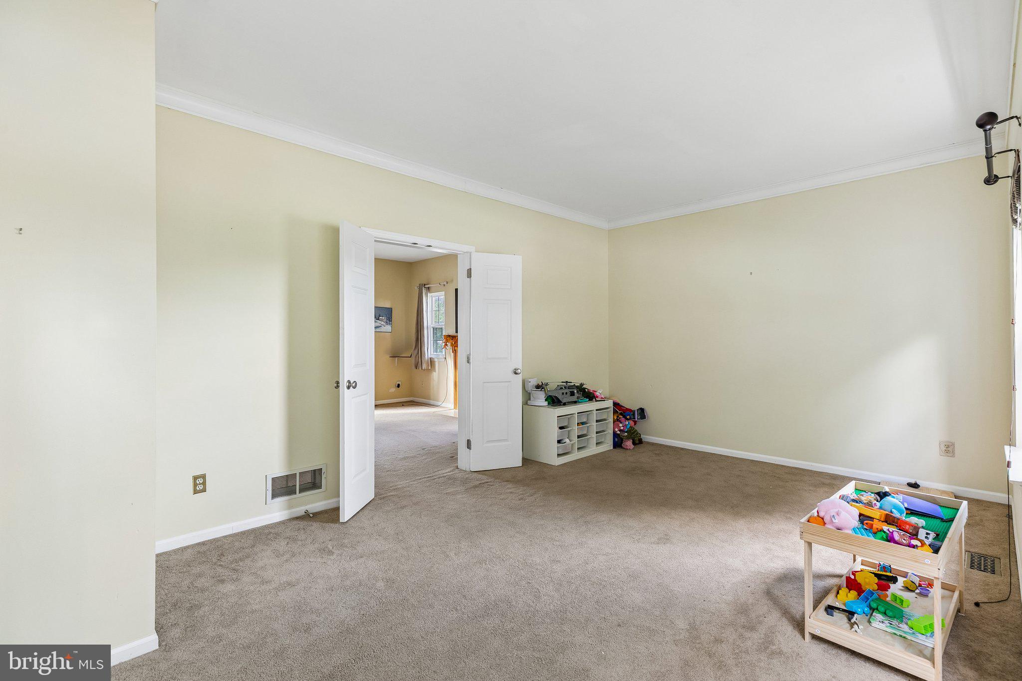 1501 Aspen Dr, Pottstown, PA 19464 photo