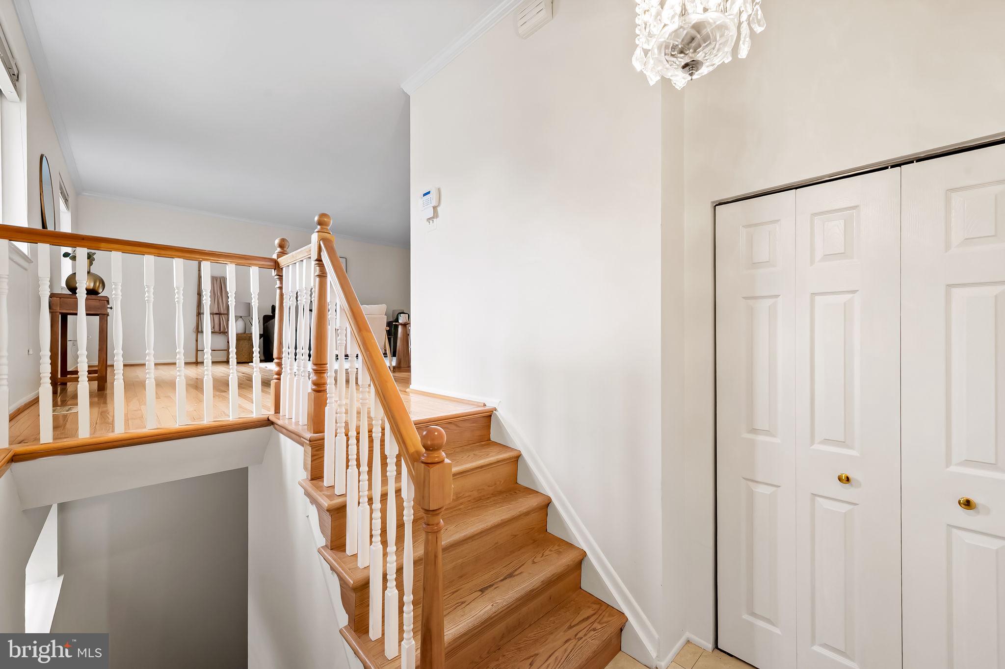 34 Lacosta Ct, Towson, MD 21204 photo
