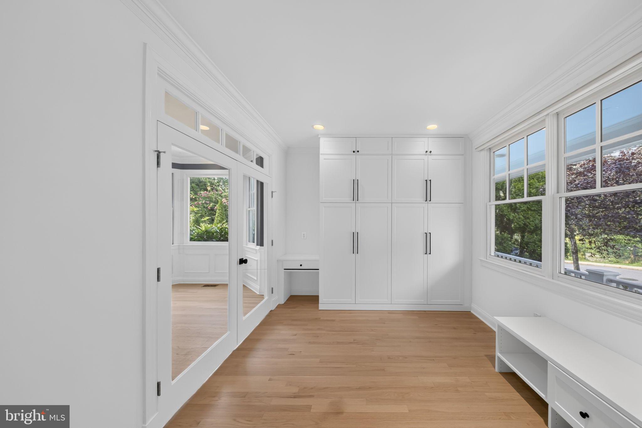 5000 Macarthur Ct, Washington, DC 20016 photo