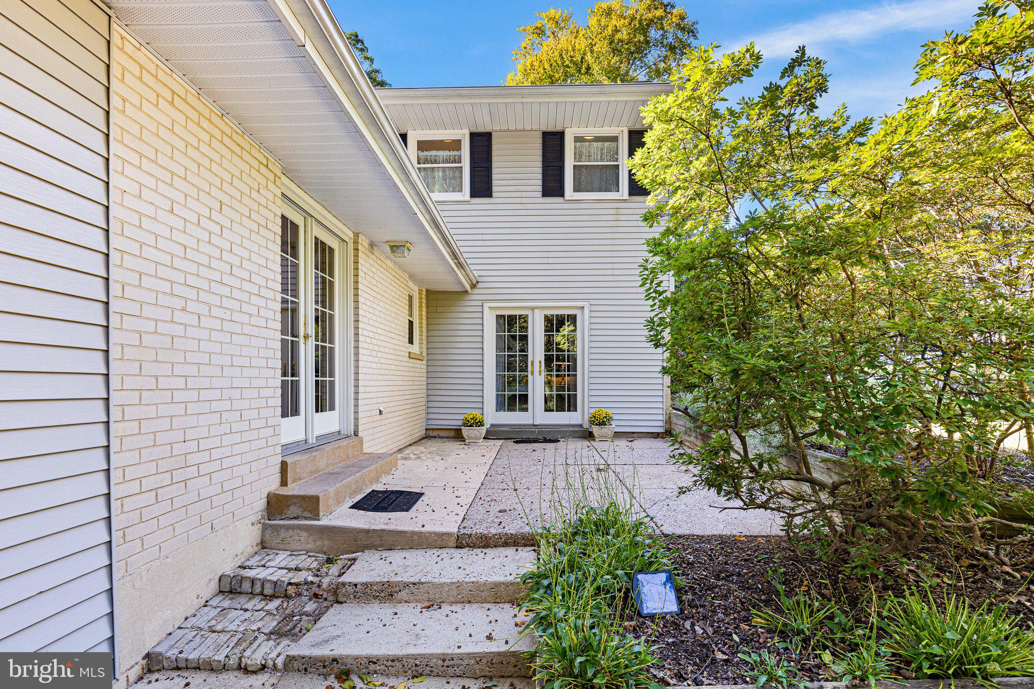4 N Cliffe Dr, Wilmington, DE 19809 photo