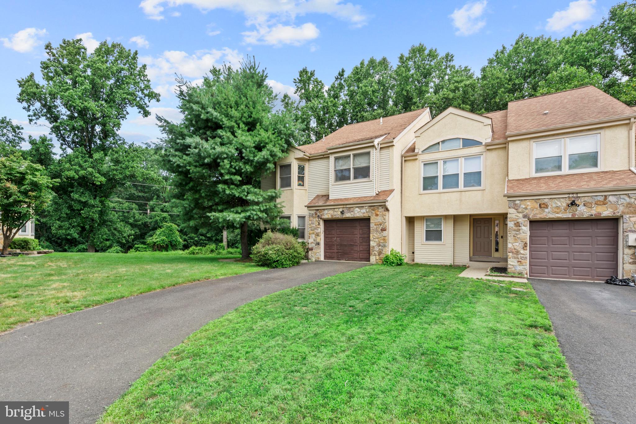 256 Sycamore Cir, Feasterville Trevose, PA 19053 photo