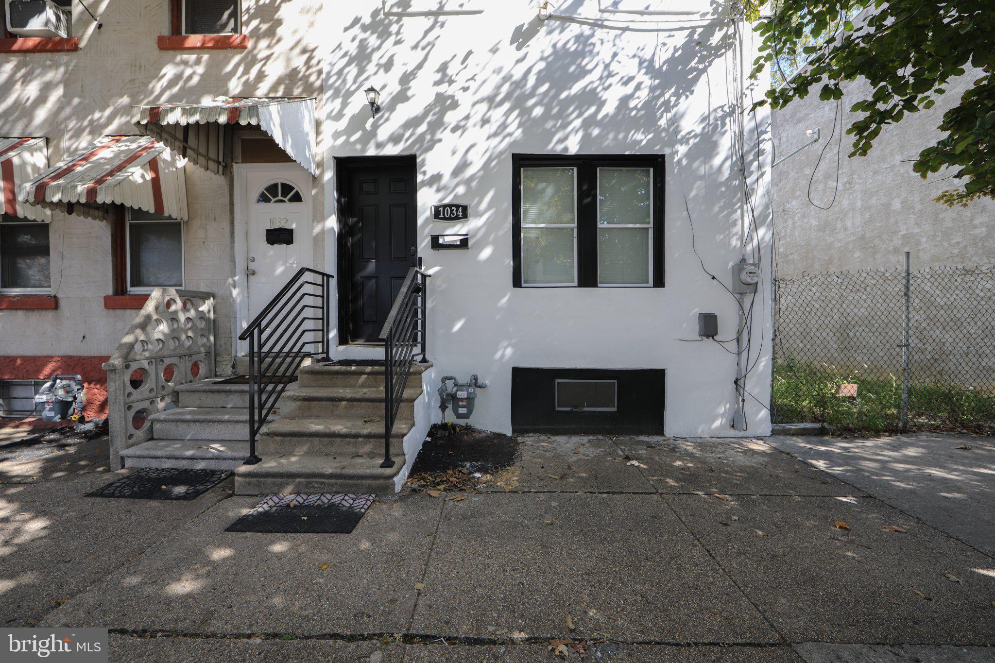 1034 4th St, Camden, NJ 08103