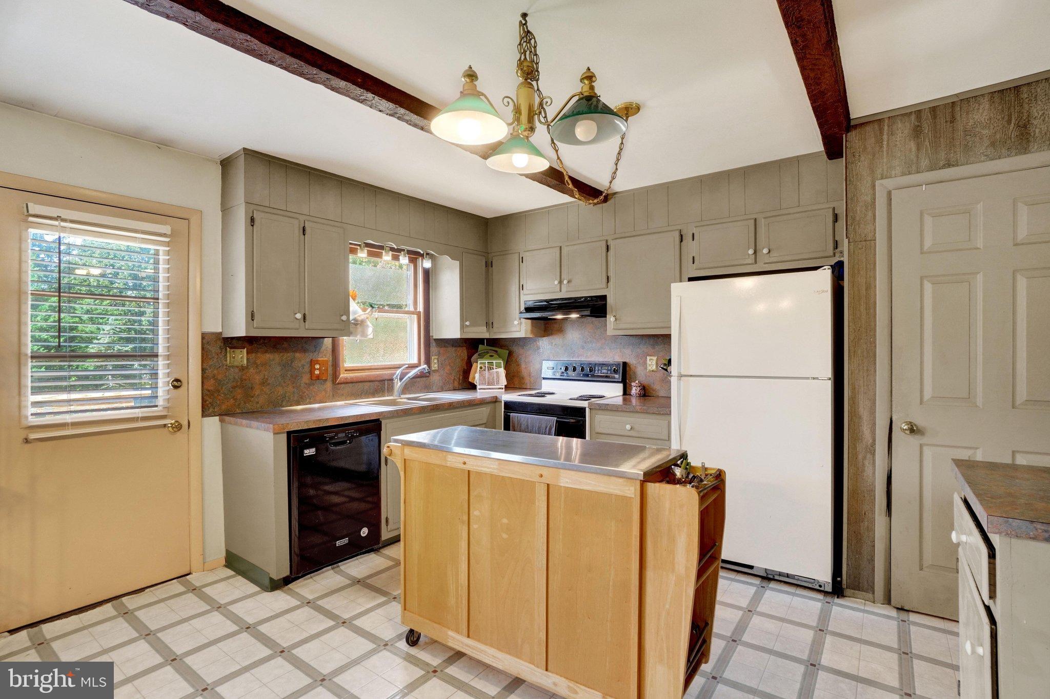 2140 Derry, York, PA 17408 photo