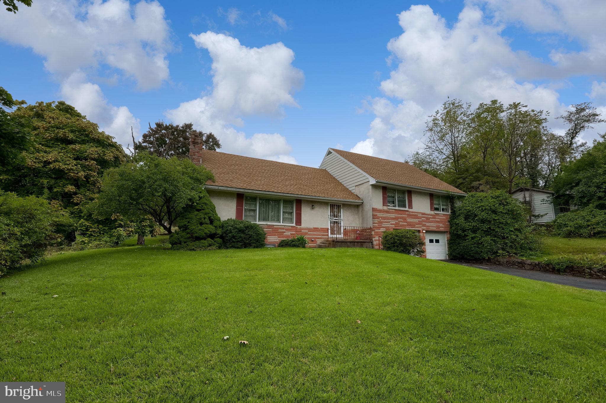 1573 Welsh Rd, Reading, PA 19607 photo