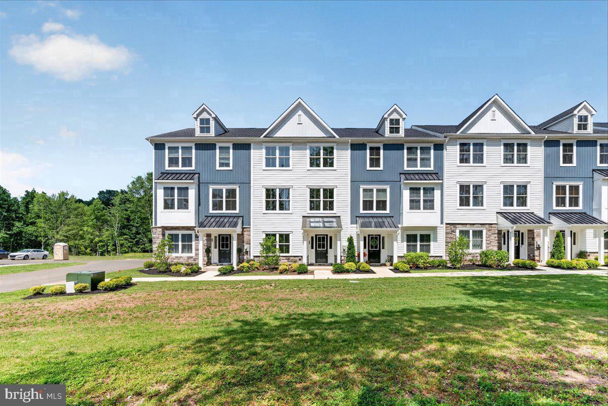 328 Schadle Rd, Bedminster, PA 18910 photo