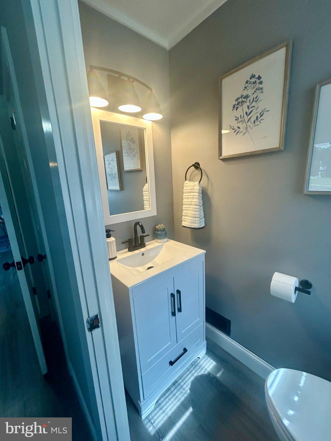 14 Buttonwood Rd, Stratford, NJ 08084 photo
