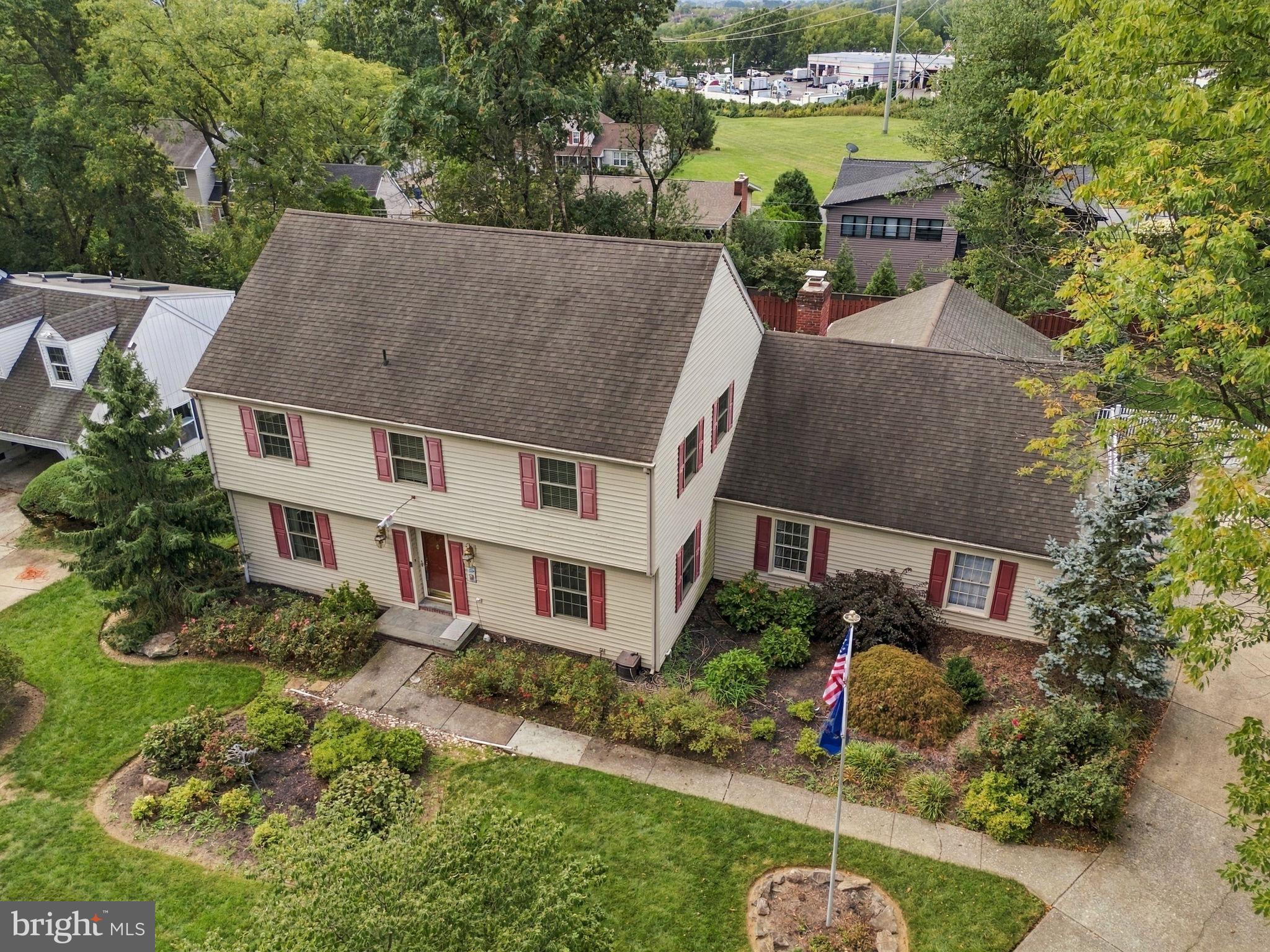 4454 Farm Dr, Allentown, PA 18104 photo