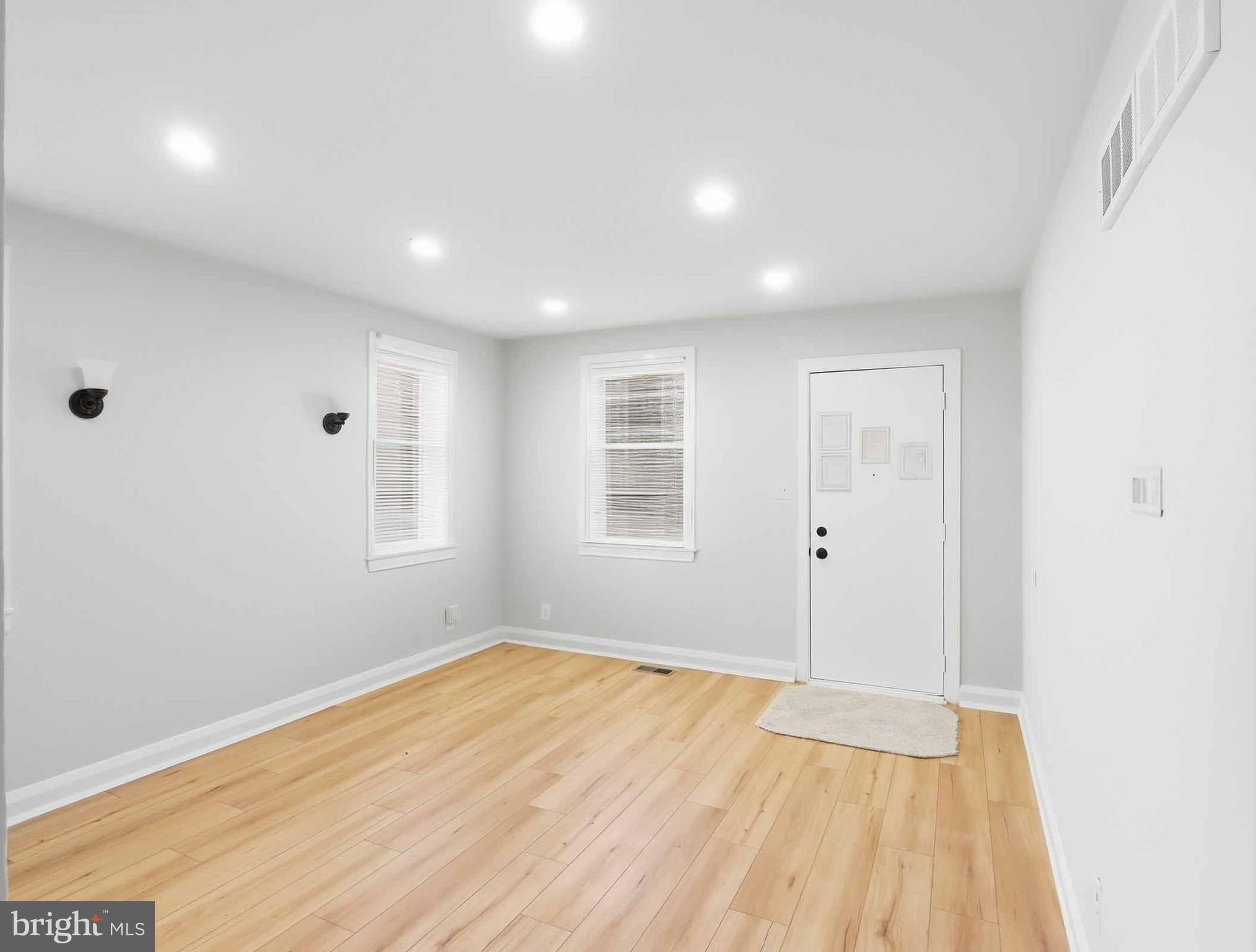 19 W Elm Ave, Baltimore, MD 21206 photo