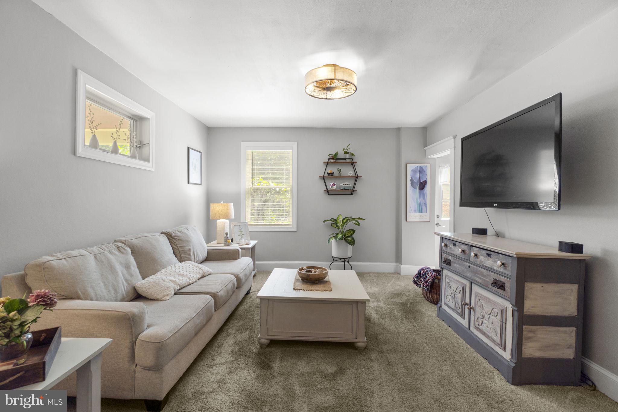 432 S Rolling Rd, Catonsville, MD 21228 photo