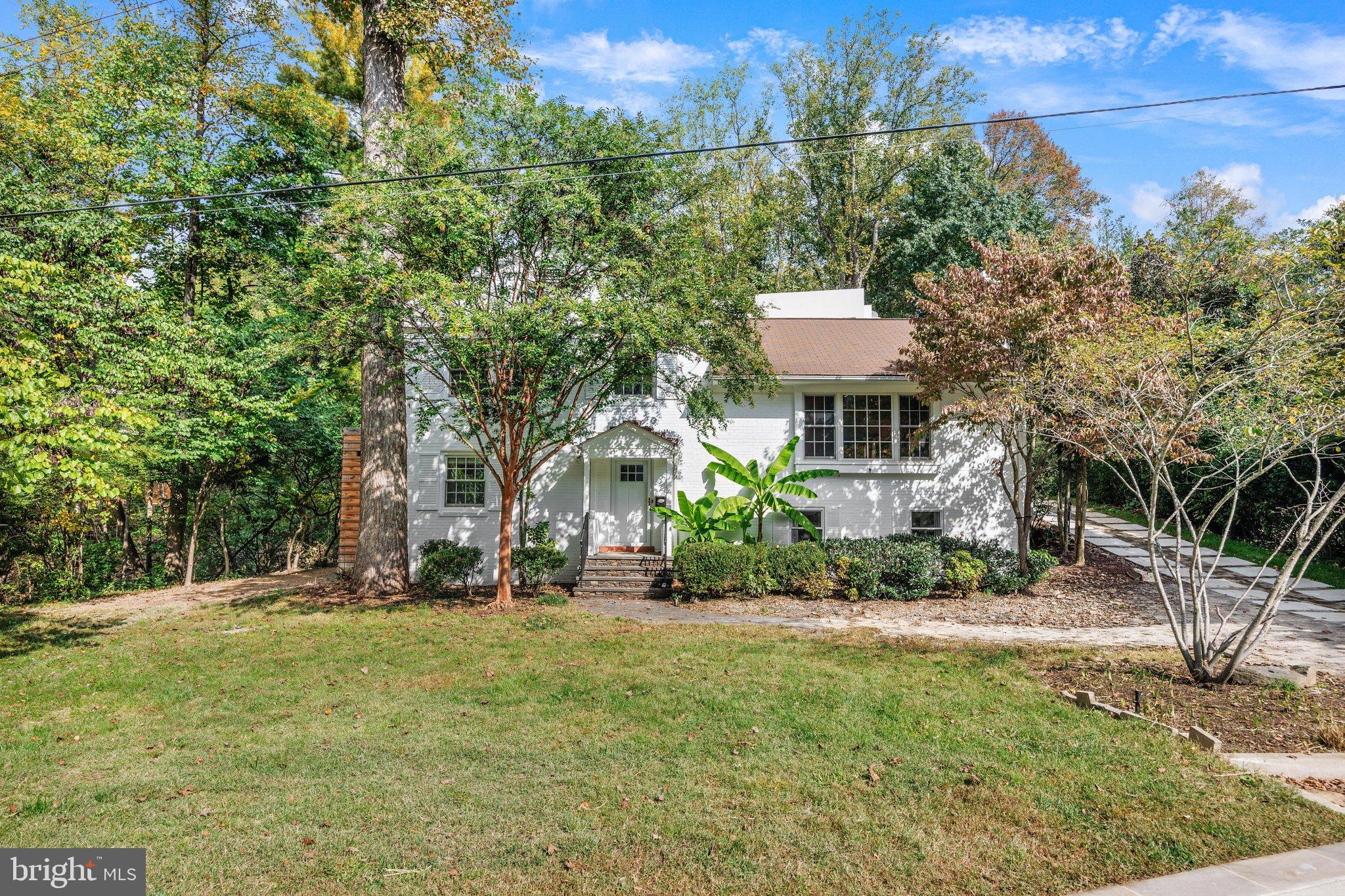 8829 Ridge Rd, Bethesda, MD 20817