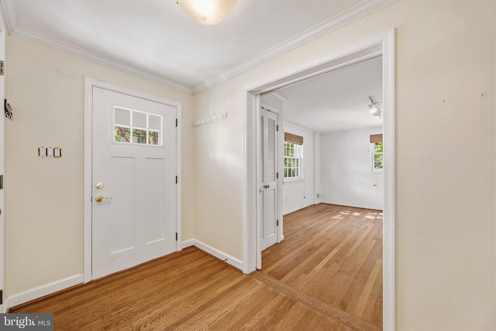 8829 Ridge Rd, Bethesda, MD 20817 photo