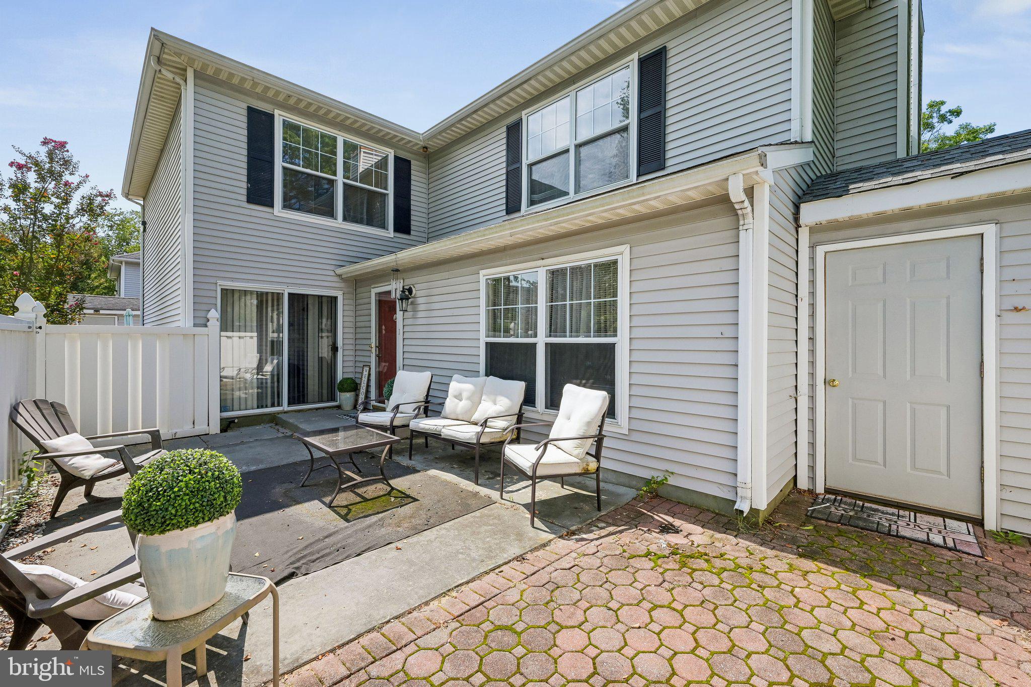 25 Caraway Ct, West Deptford, NJ 08086 photo