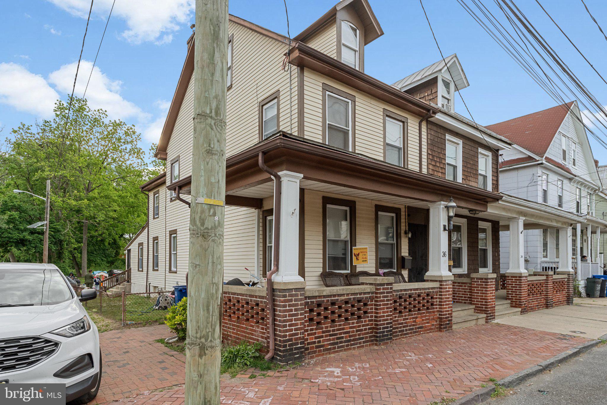 36 Bispham St, Mount Holly, NJ 08060