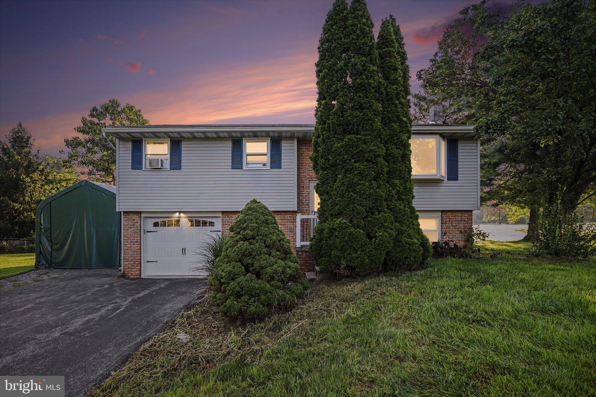 140 Brian Dr, Ephrata, PA 17522