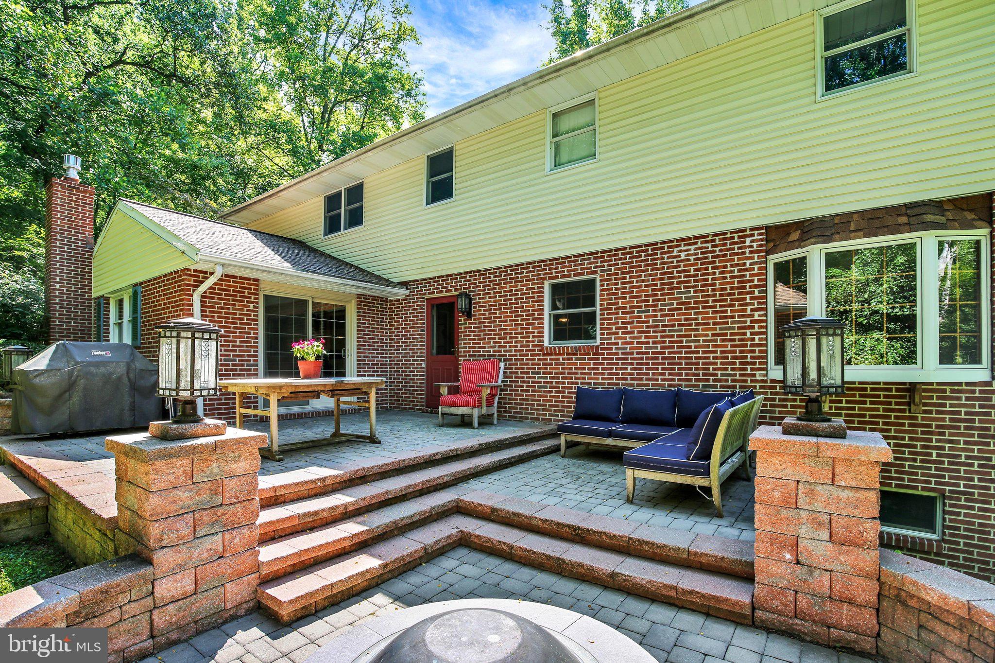 2010 Gross Rd, Pottstown, PA 19464 photo
