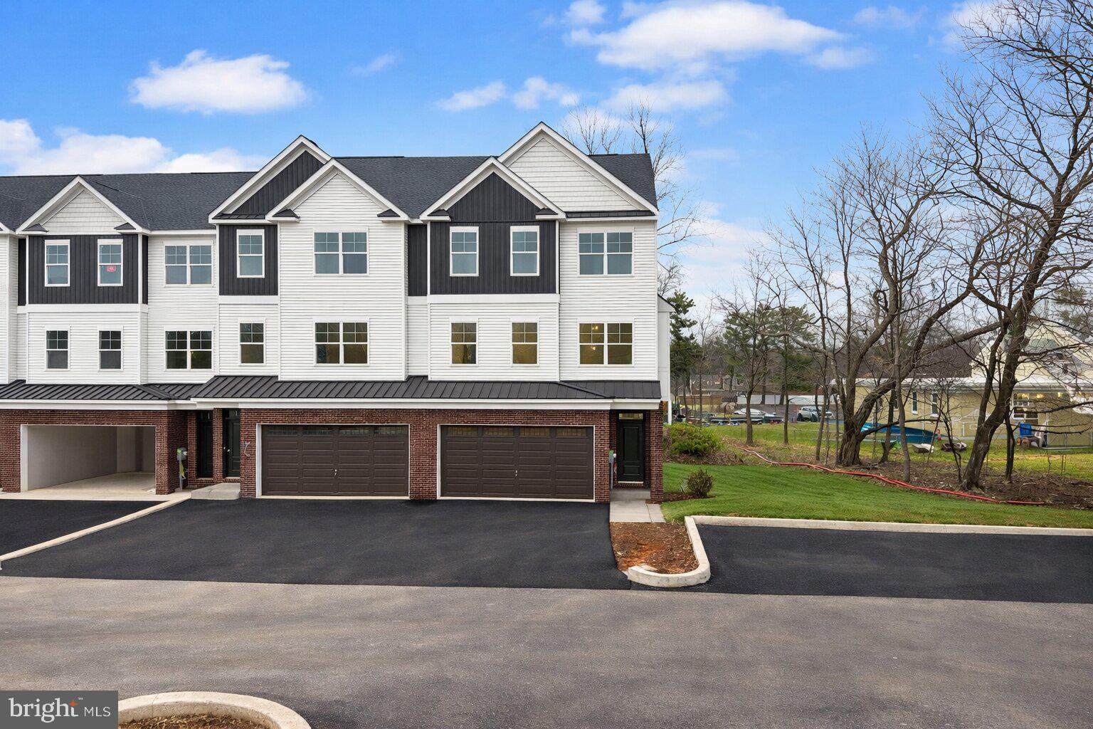 4 Butler Ave, New Britain, PA 18901