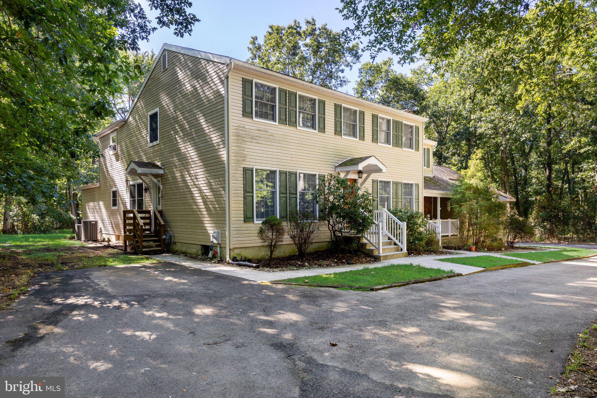 107 Shadow Lake Dr, Shamong, NJ 08088