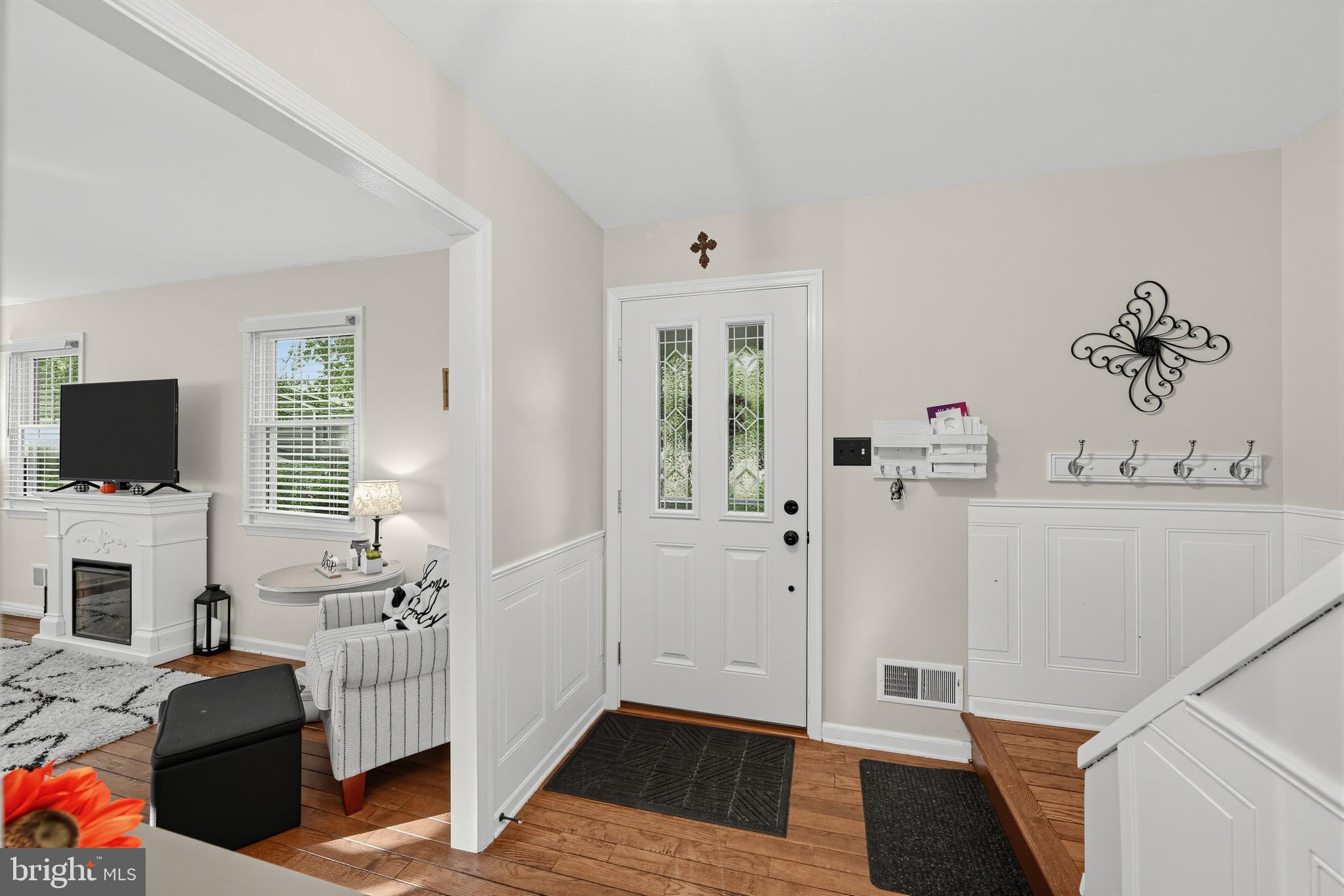 6 Forest Way, Malvern, PA 19355 photo