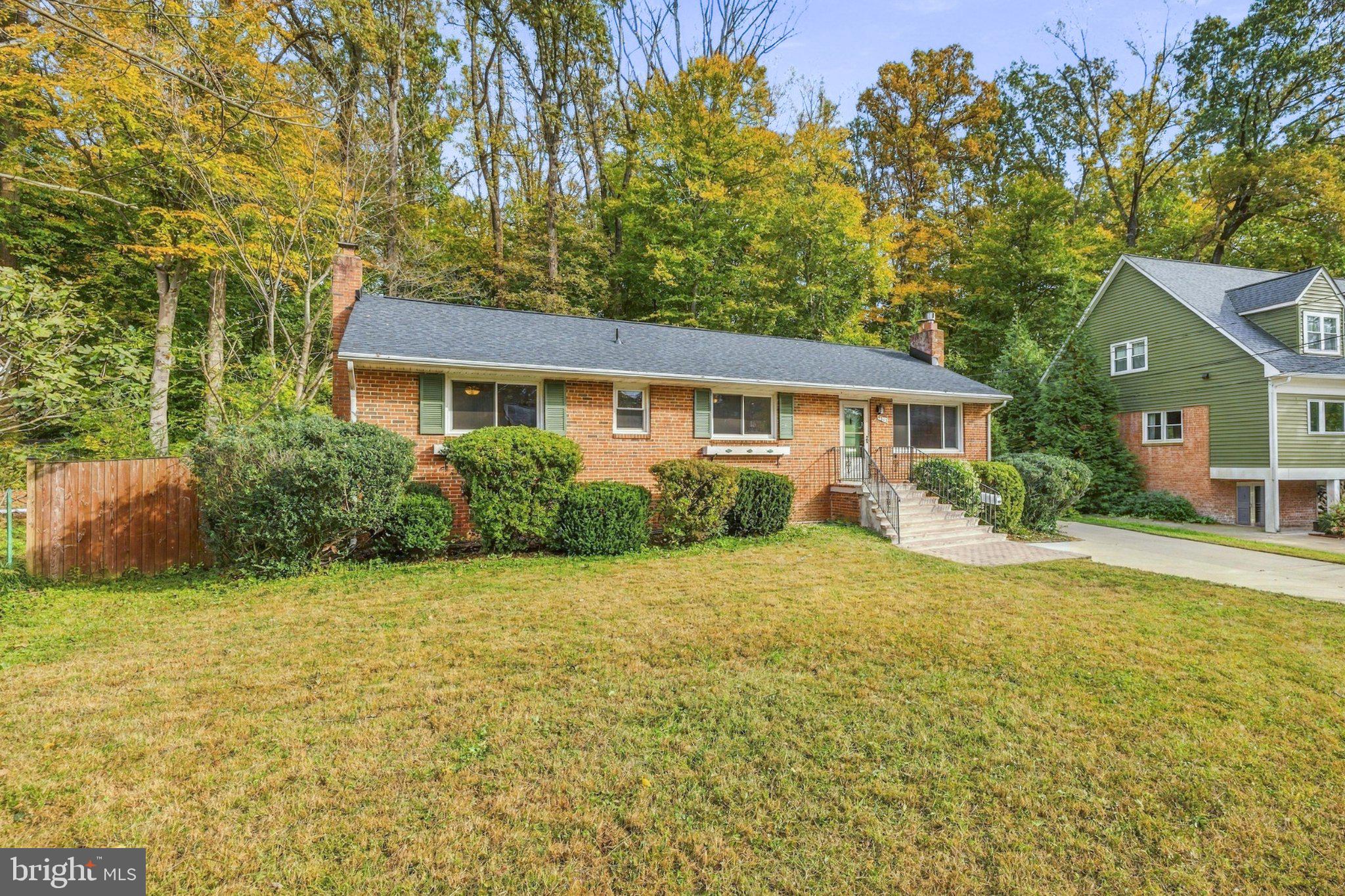 5613 Sedgwick Ln, Springfield, VA 22151